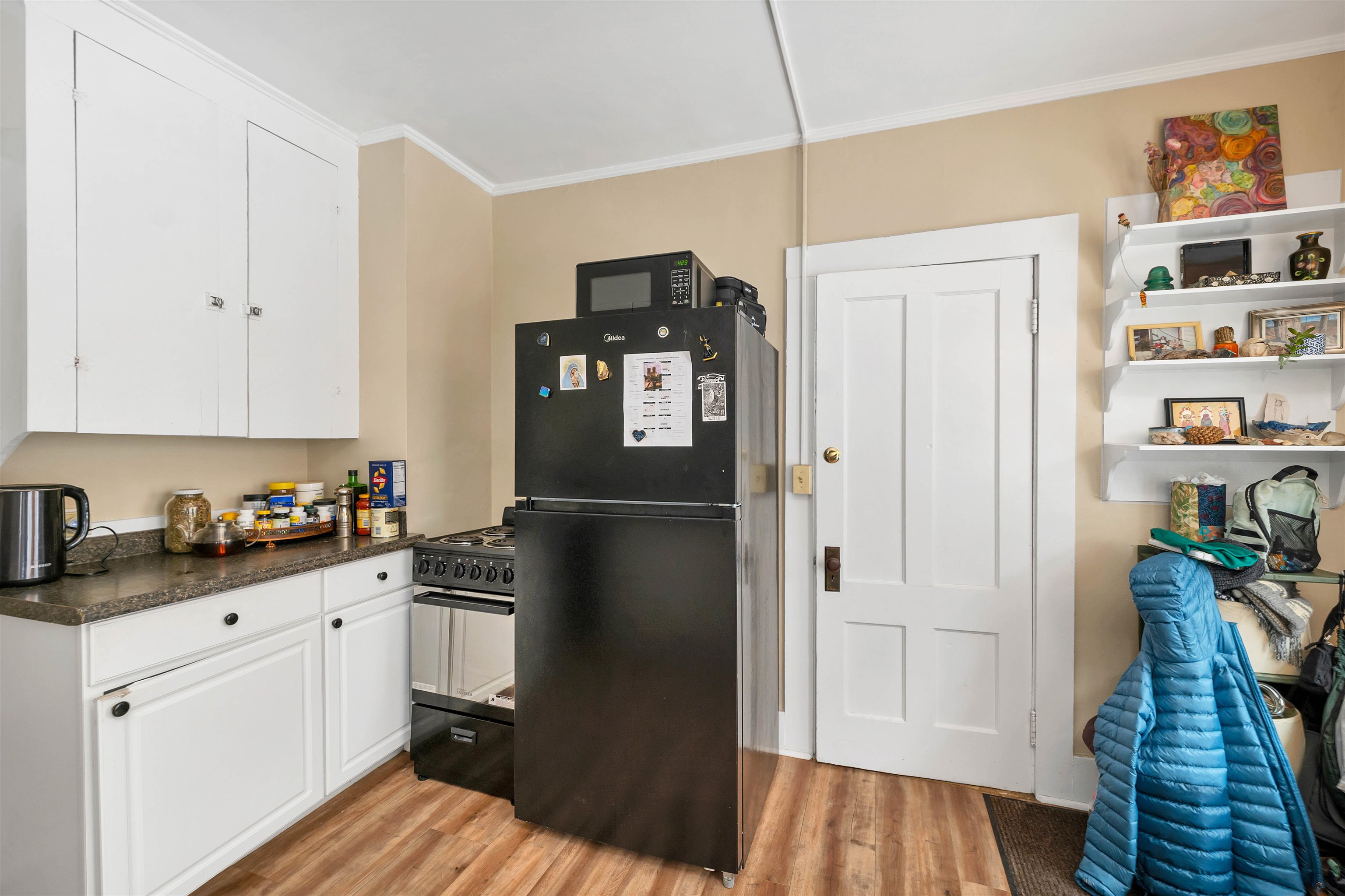 3 Keeble St, Plymouth, NH 03264