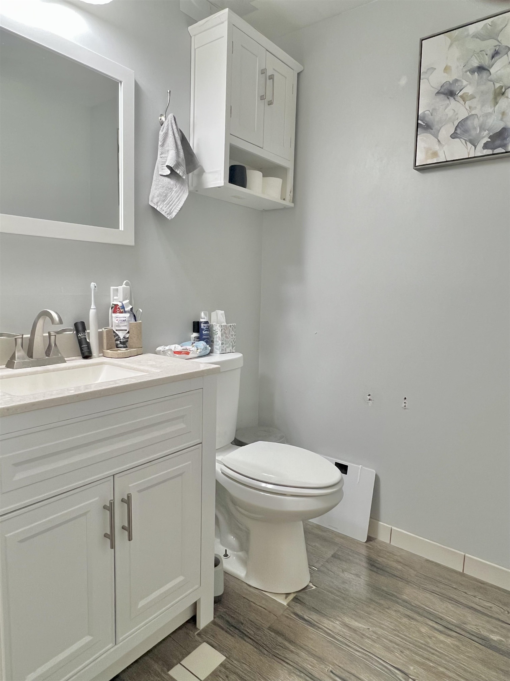 206 Calef Rd, Manchester, NH 03103