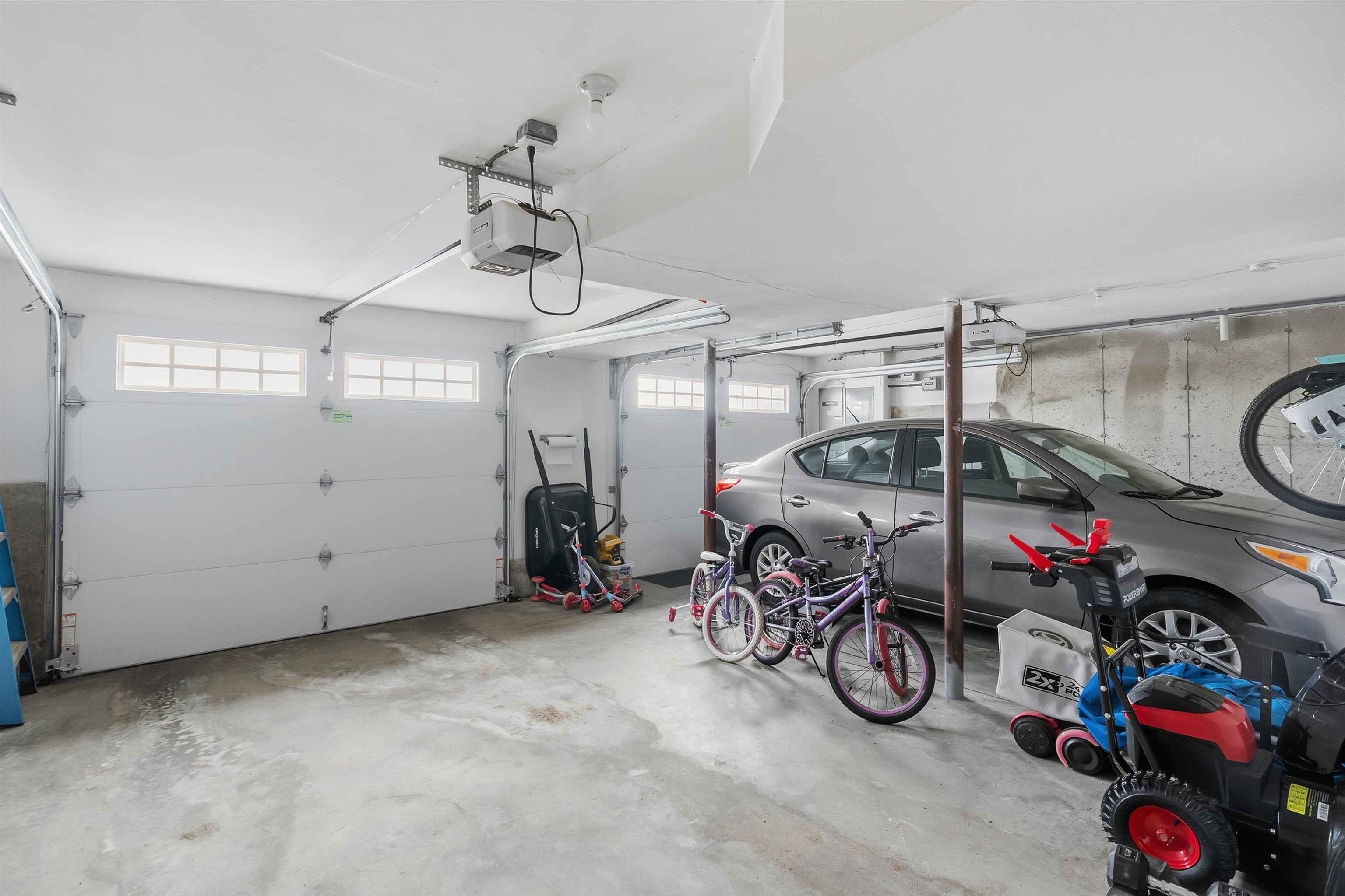 97 Timber Ridge Dr, Milford, NH 03055