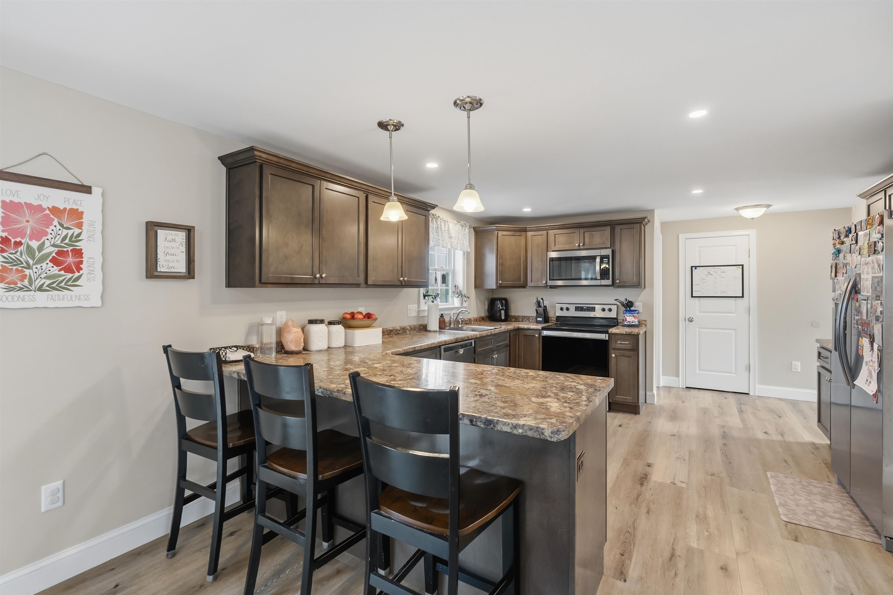 97 Timber Ridge Dr, Milford, NH 03055