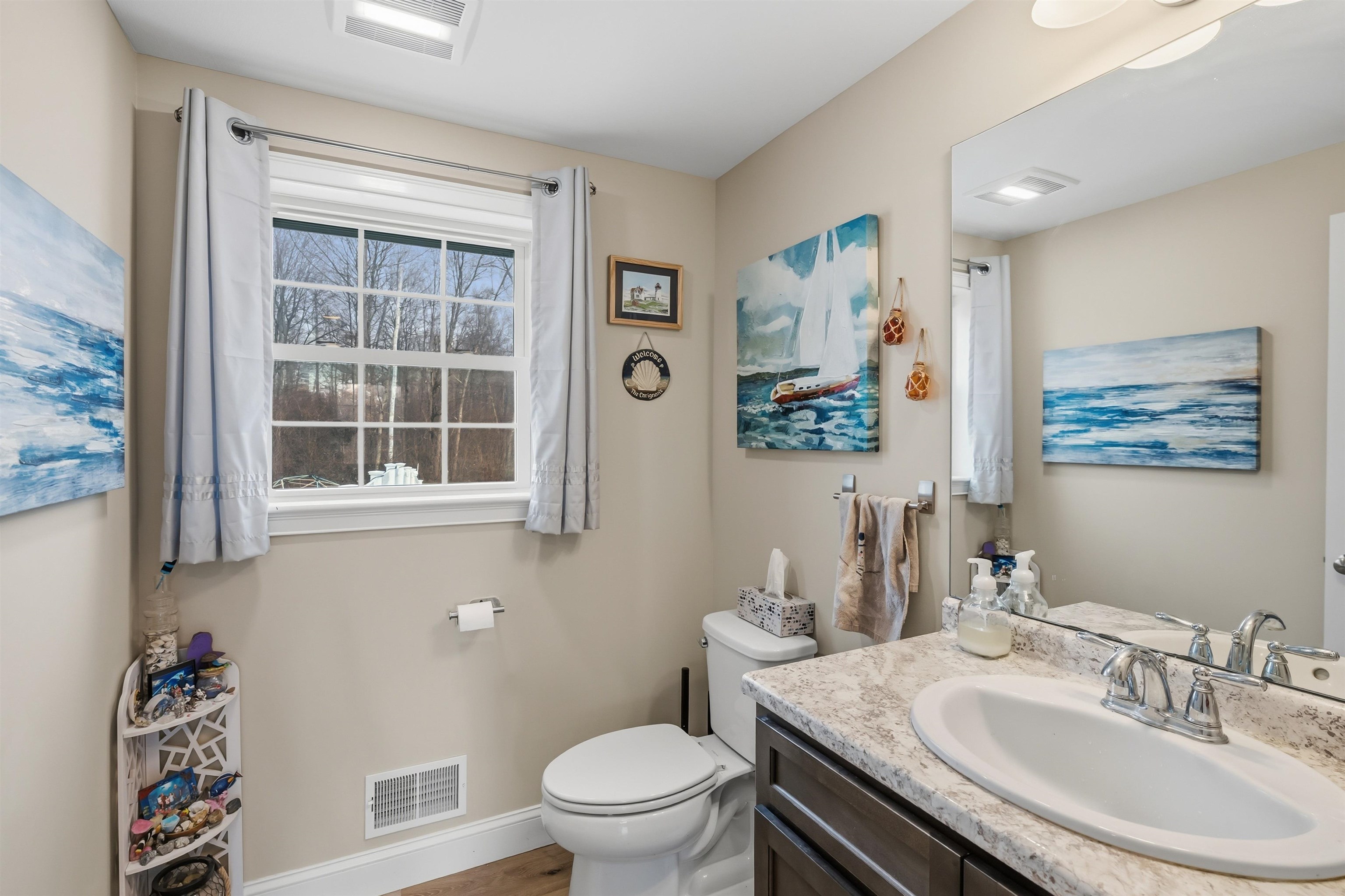 97 Timber Ridge Dr, Milford, NH 03055