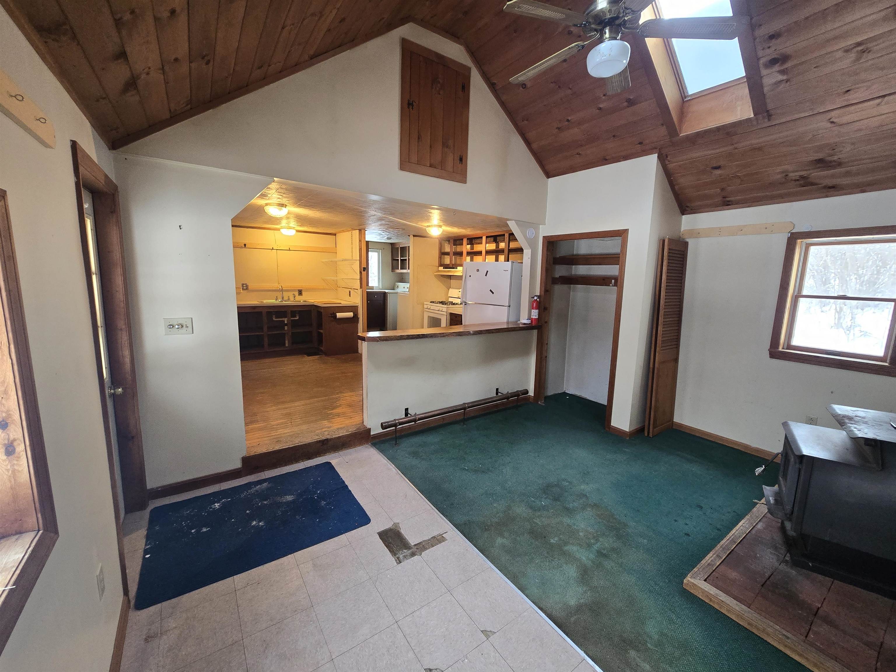 91 Water St, Rumney, NH 03266