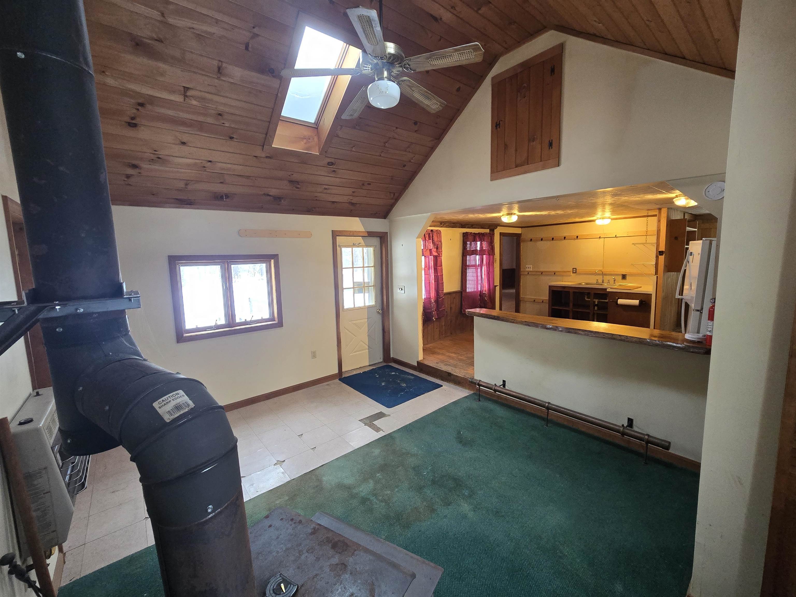 91 Water St, Rumney, NH 03266