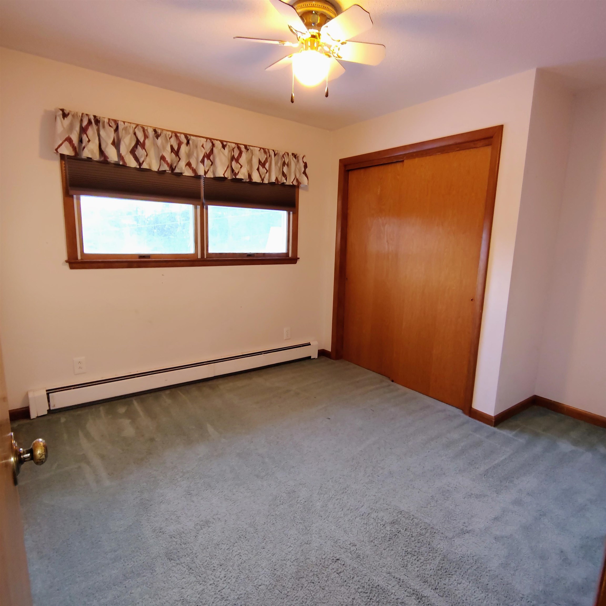 40 12th St, Berlin, NH 03570