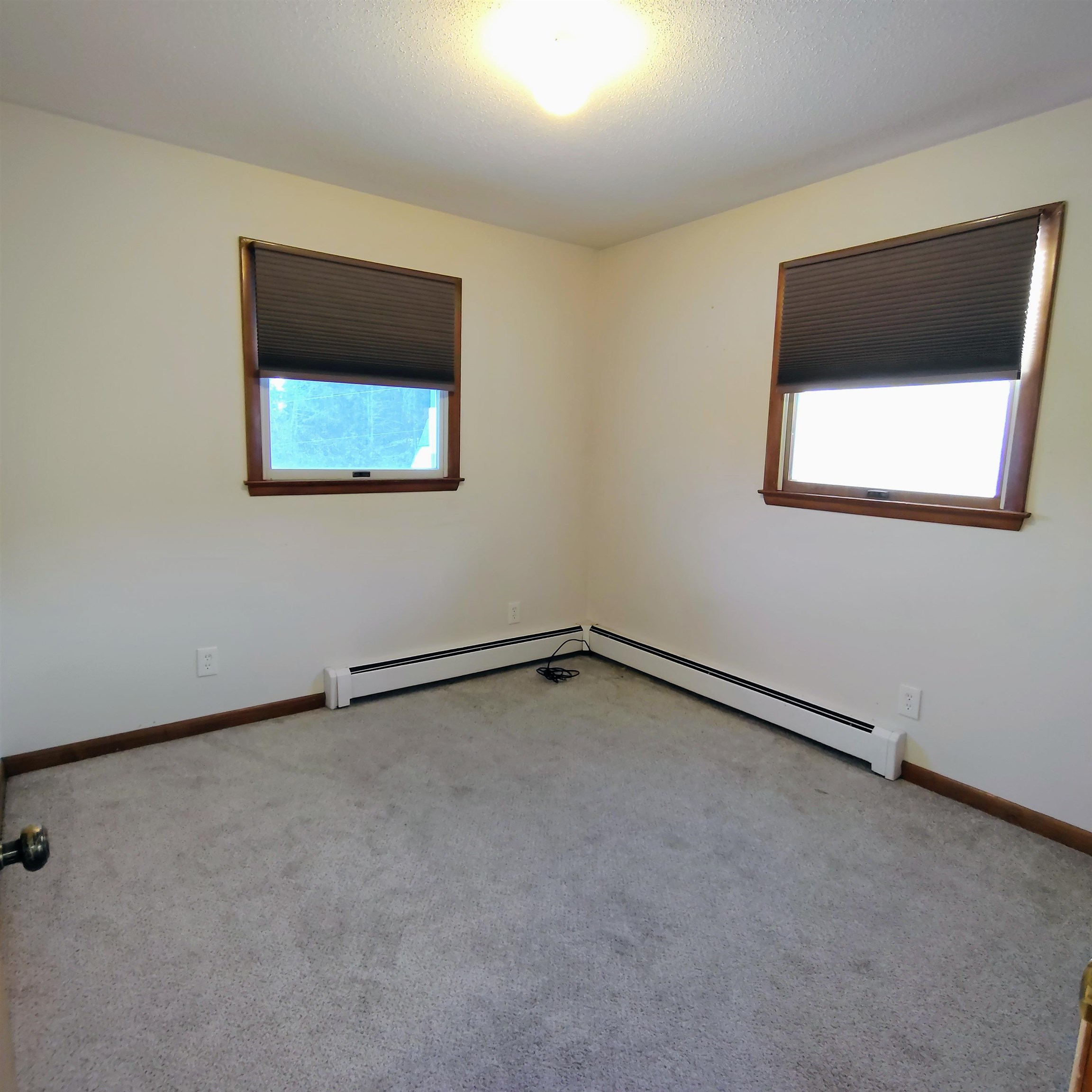 40 12th St, Berlin, NH 03570