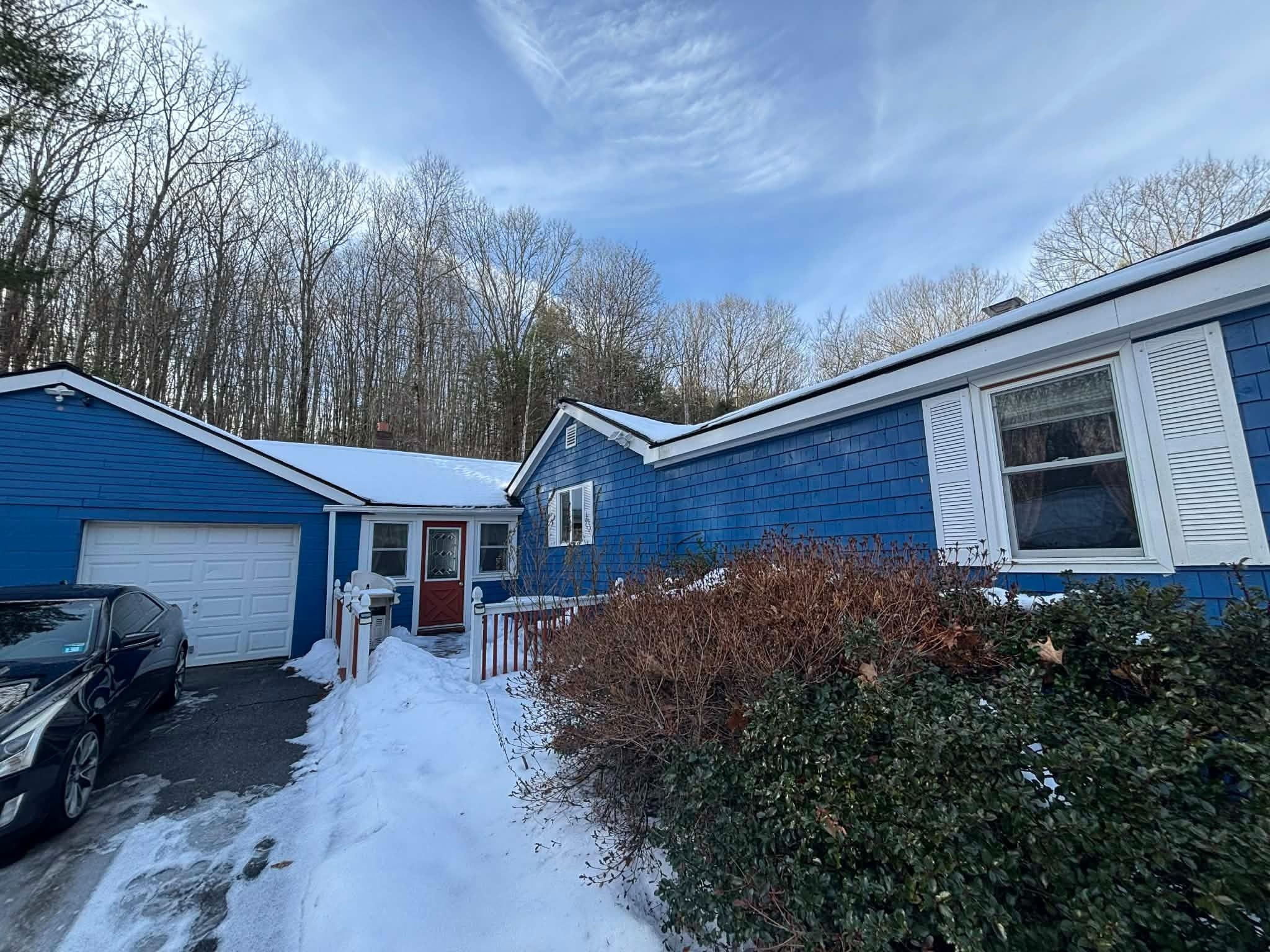257 Exeter Rd, Epping, NH 03042