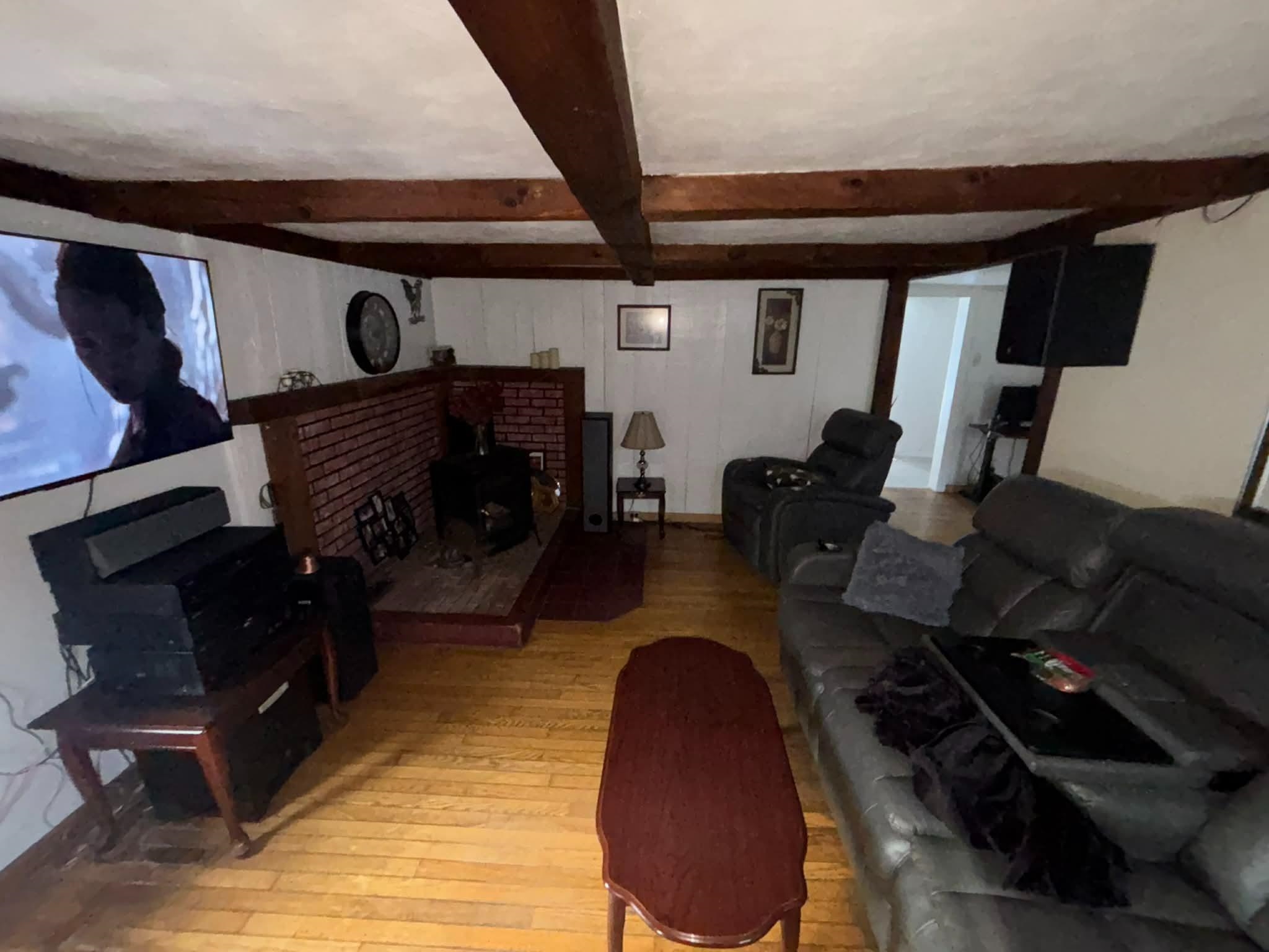 257 Exeter Rd, Epping, NH 03042