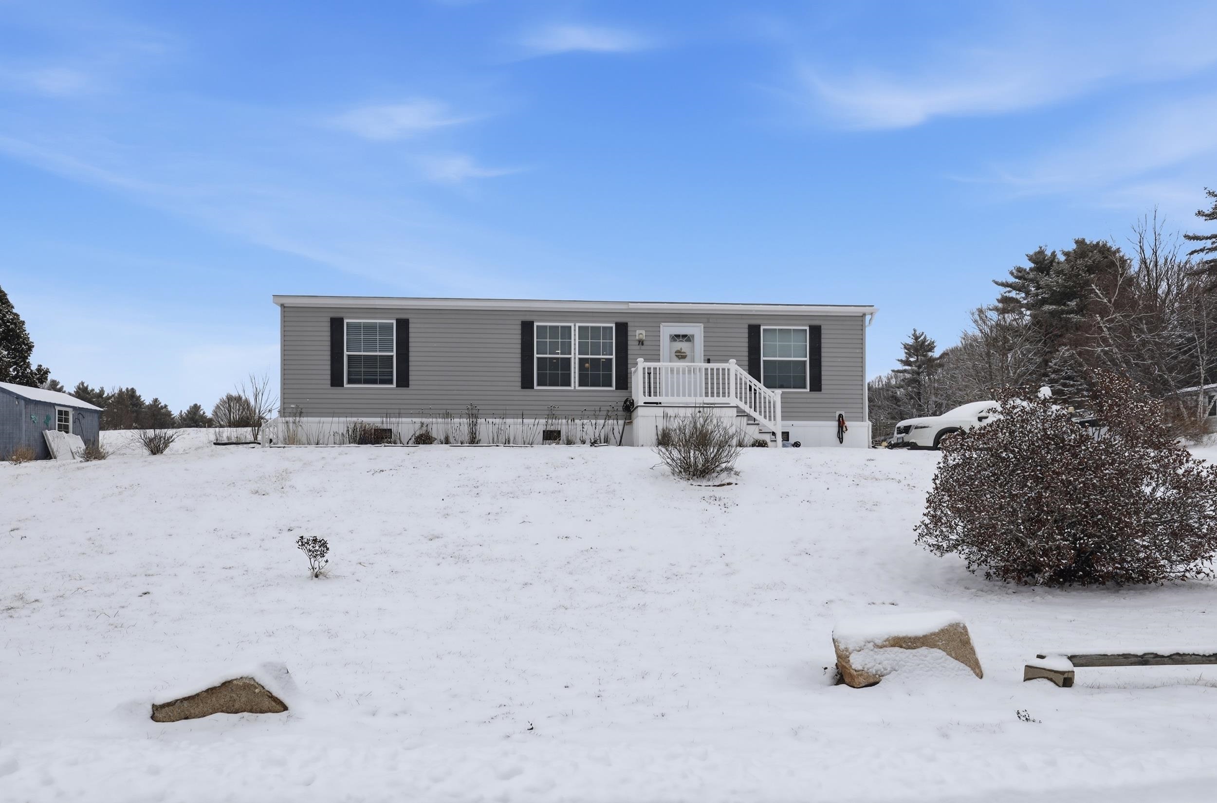 76 Goldrush Ln, Rochester, NH 03868