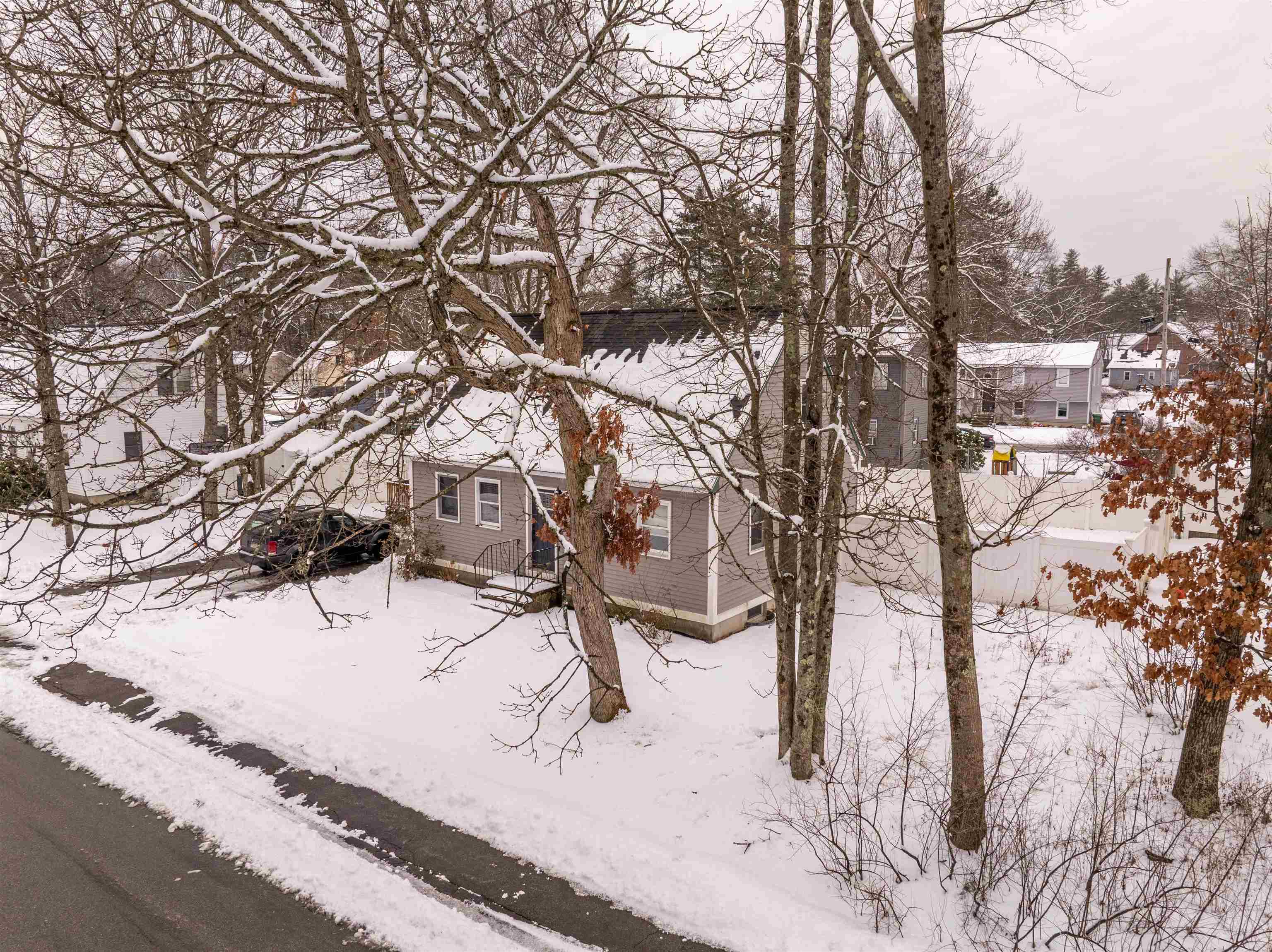 7 Kim Ln, Rochester, NH 03867