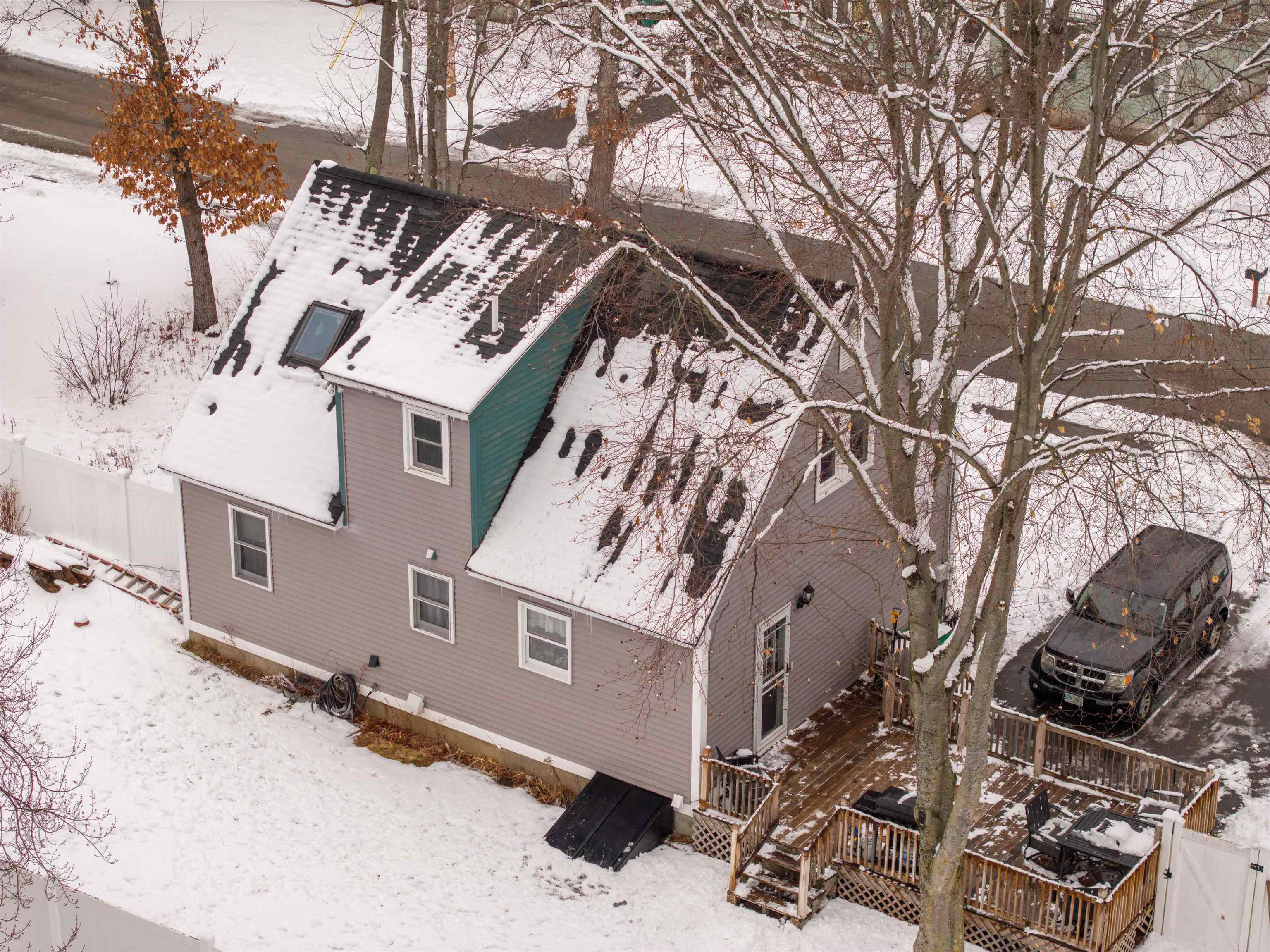 7 Kim Ln, Rochester, NH 03867