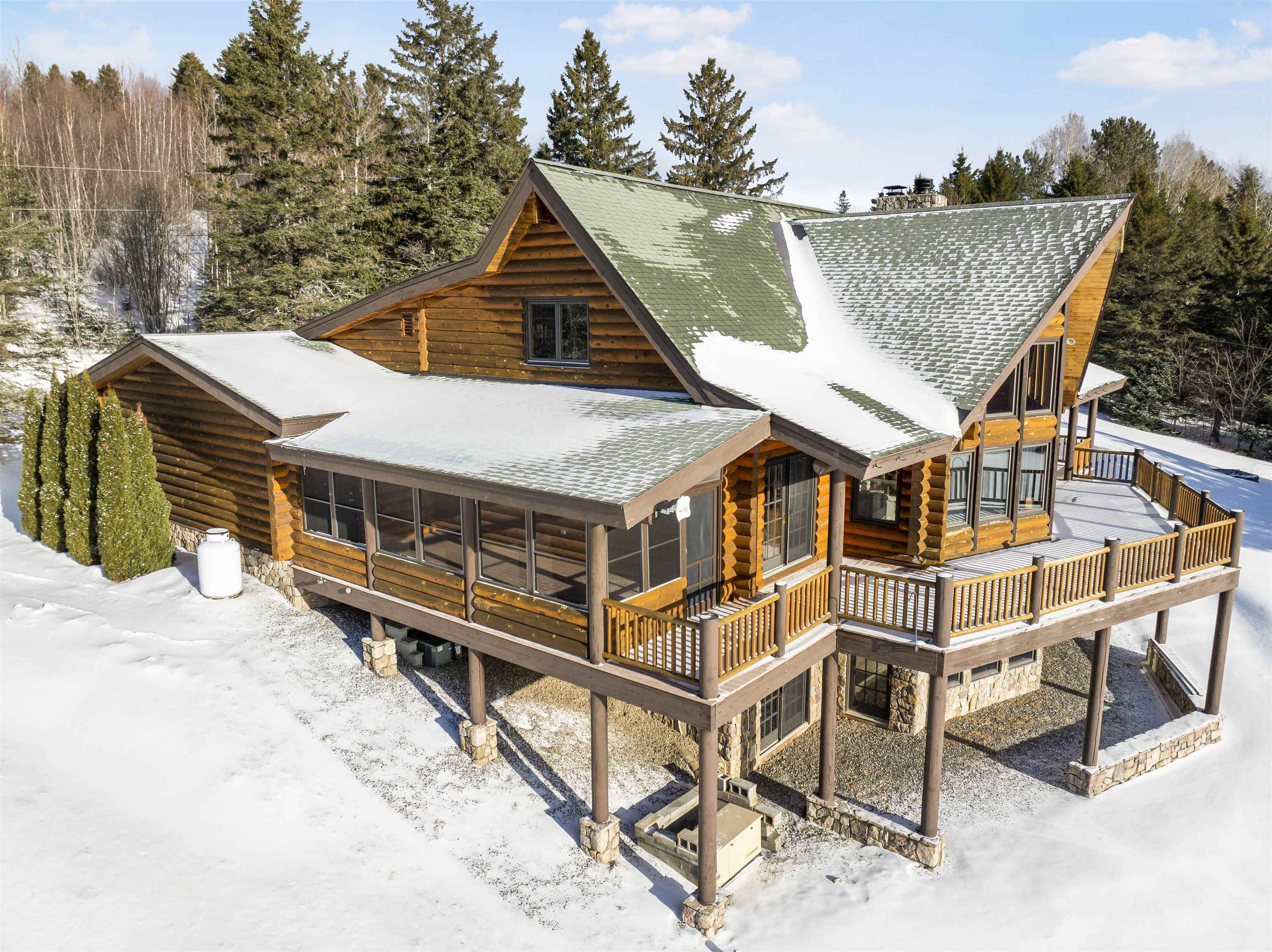 98 Harvey Swell Rd, Colebrook, NH 03576