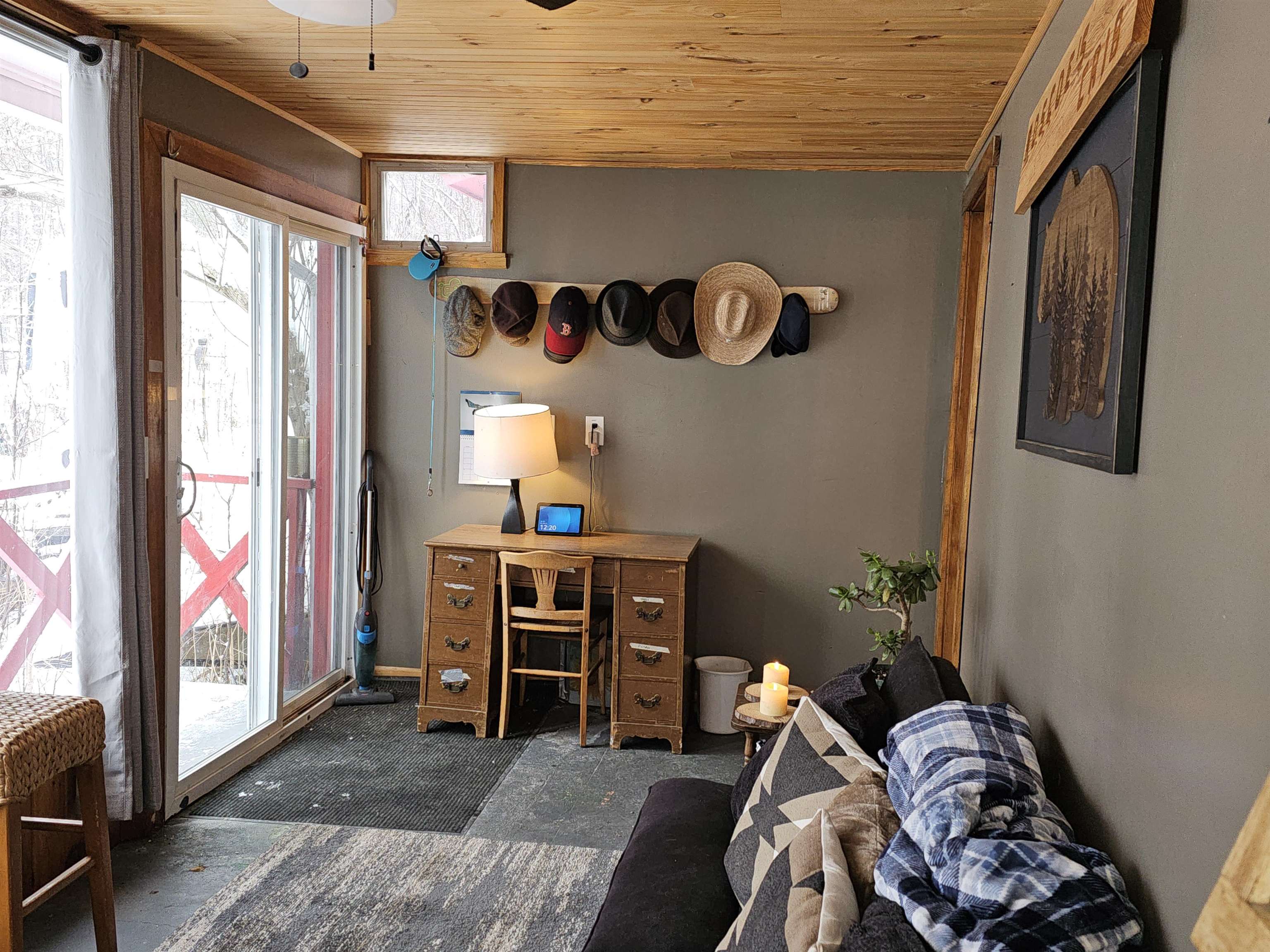 17 Second St, Gorham, NH 03581