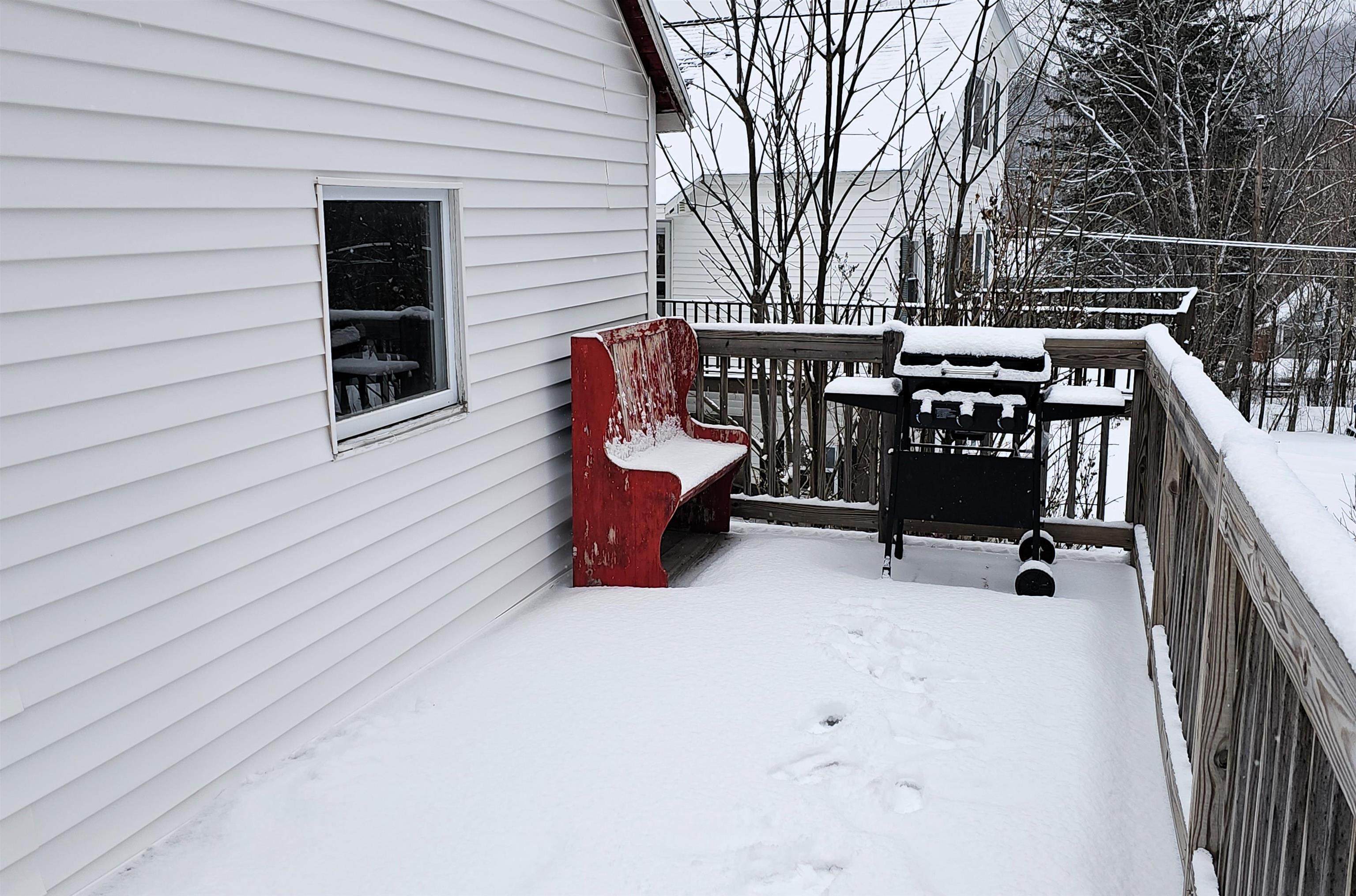 17 Second St, Gorham, NH 03581