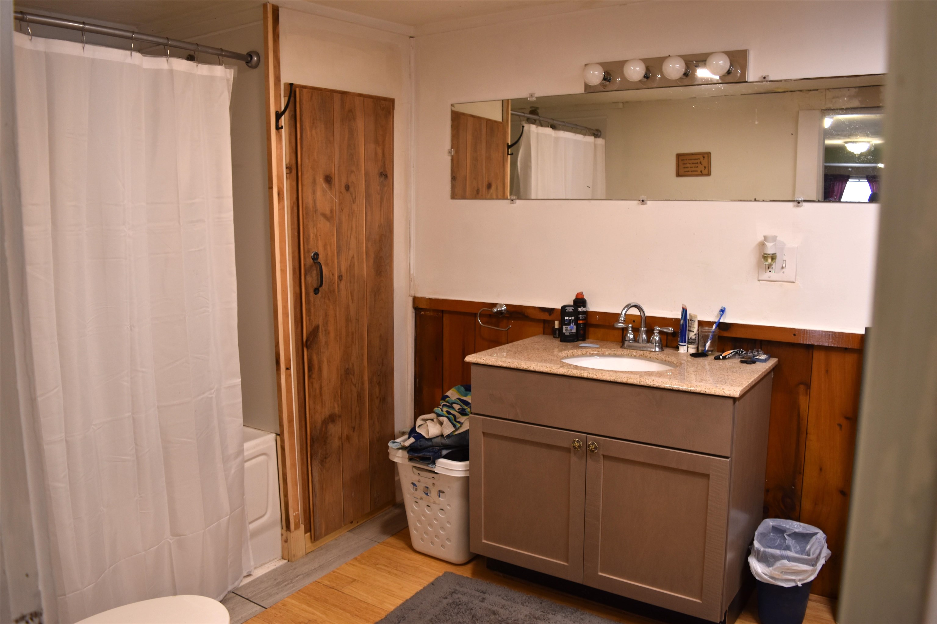 53 Concord St, Belmont, NH 03220