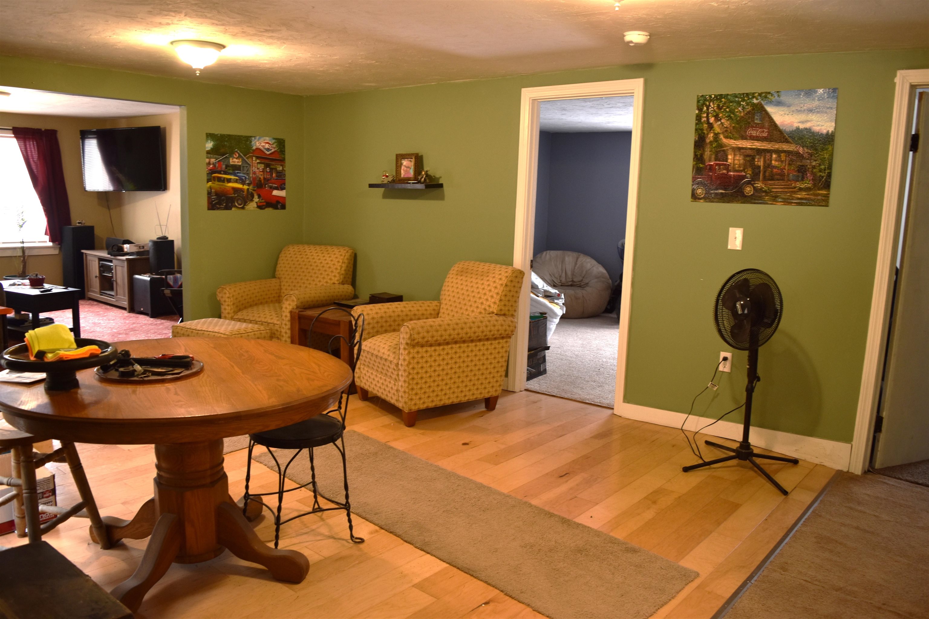 53 Concord St, Belmont, NH 03220