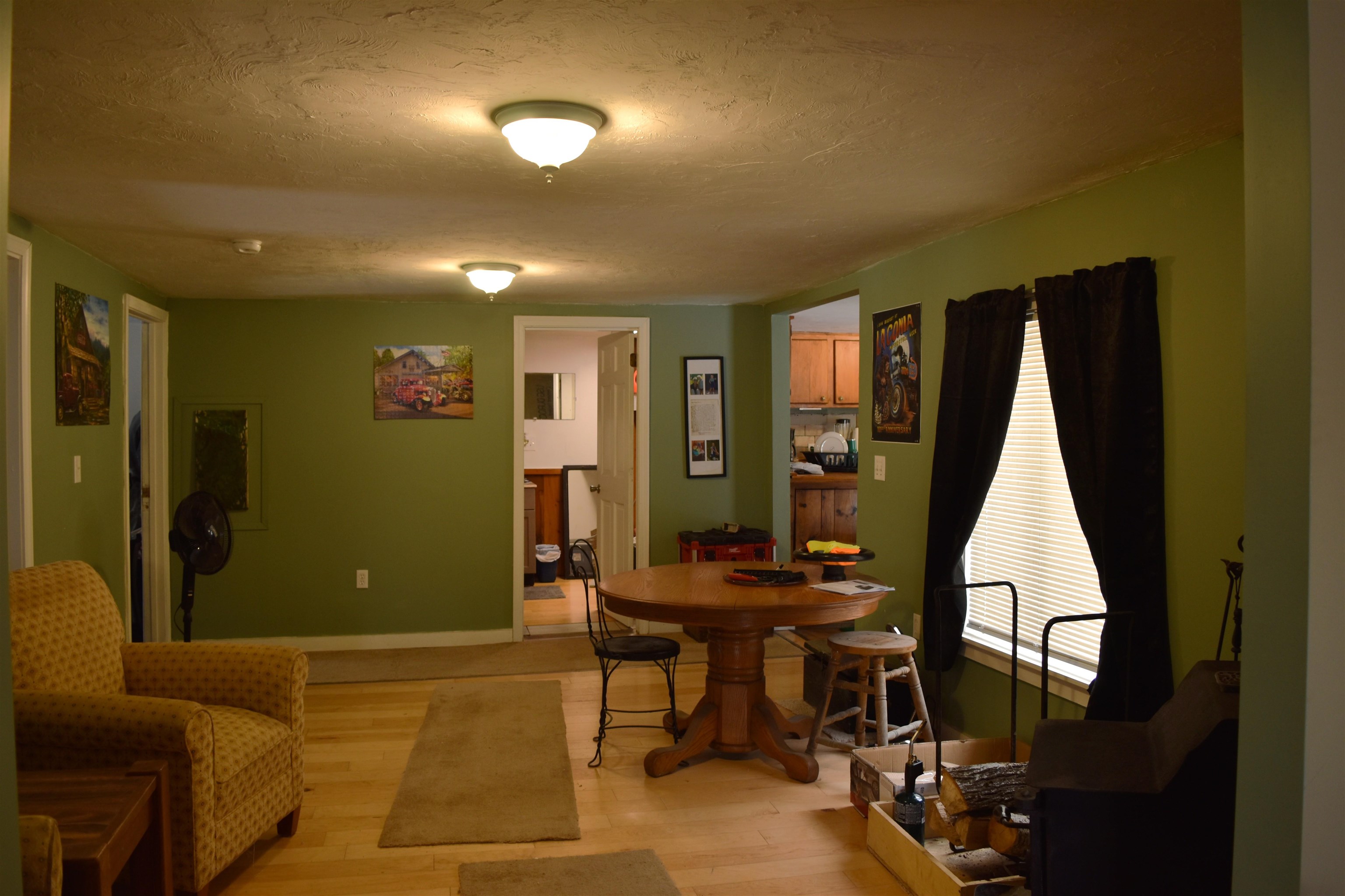 53 Concord St, Belmont, NH 03220