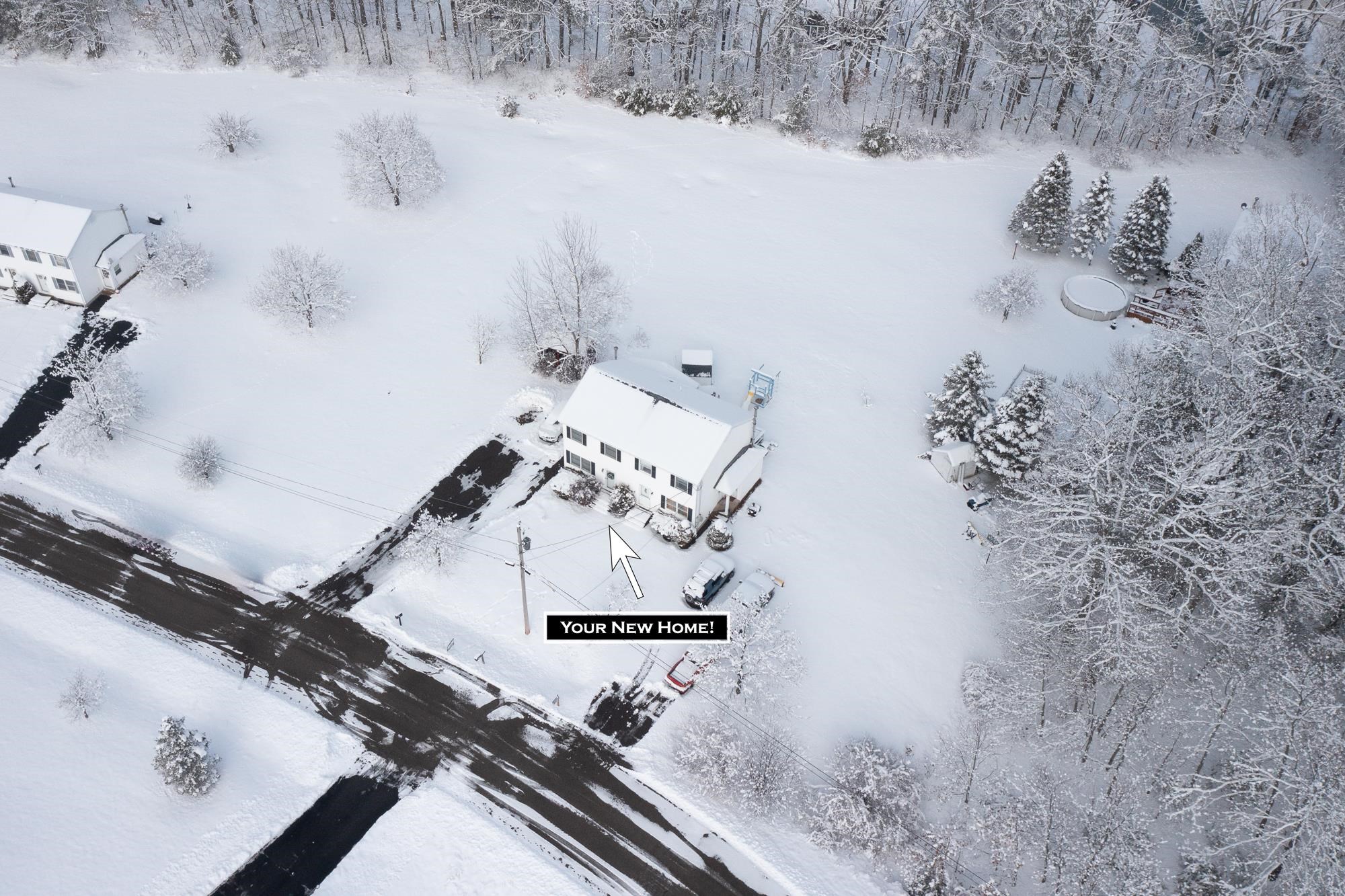 69 Magnolia Ln, Greenland, NH 03840