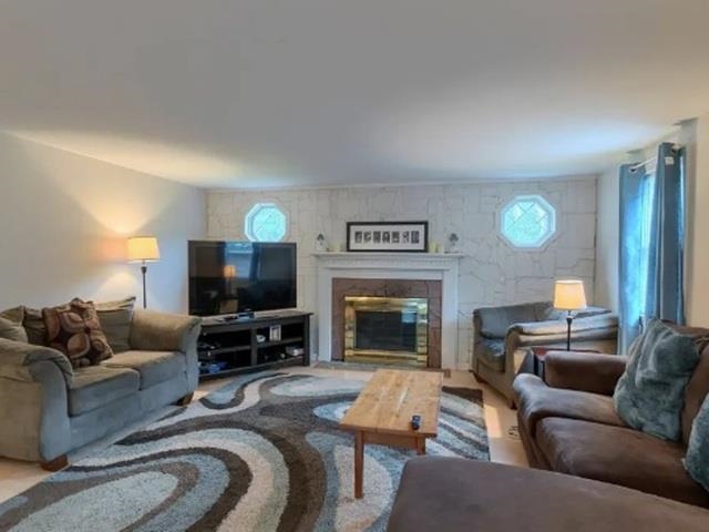 2 Corey Hill Rd, Brookline, NH 03033