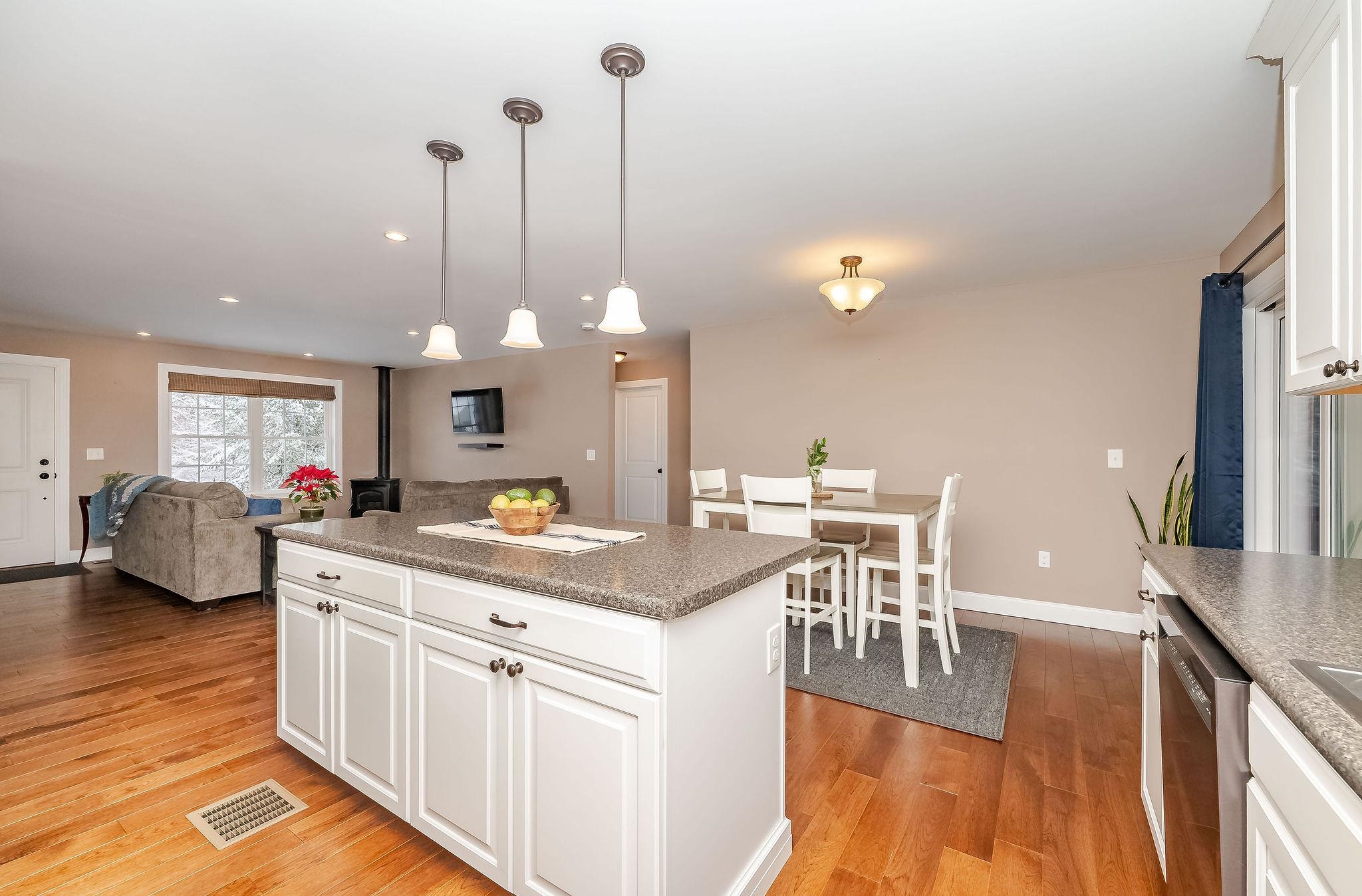 3 Windhaven Rd, Rochester, NH 03867