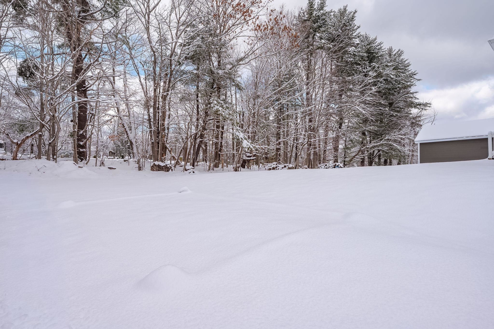 3 Windhaven Rd, Rochester, NH 03867