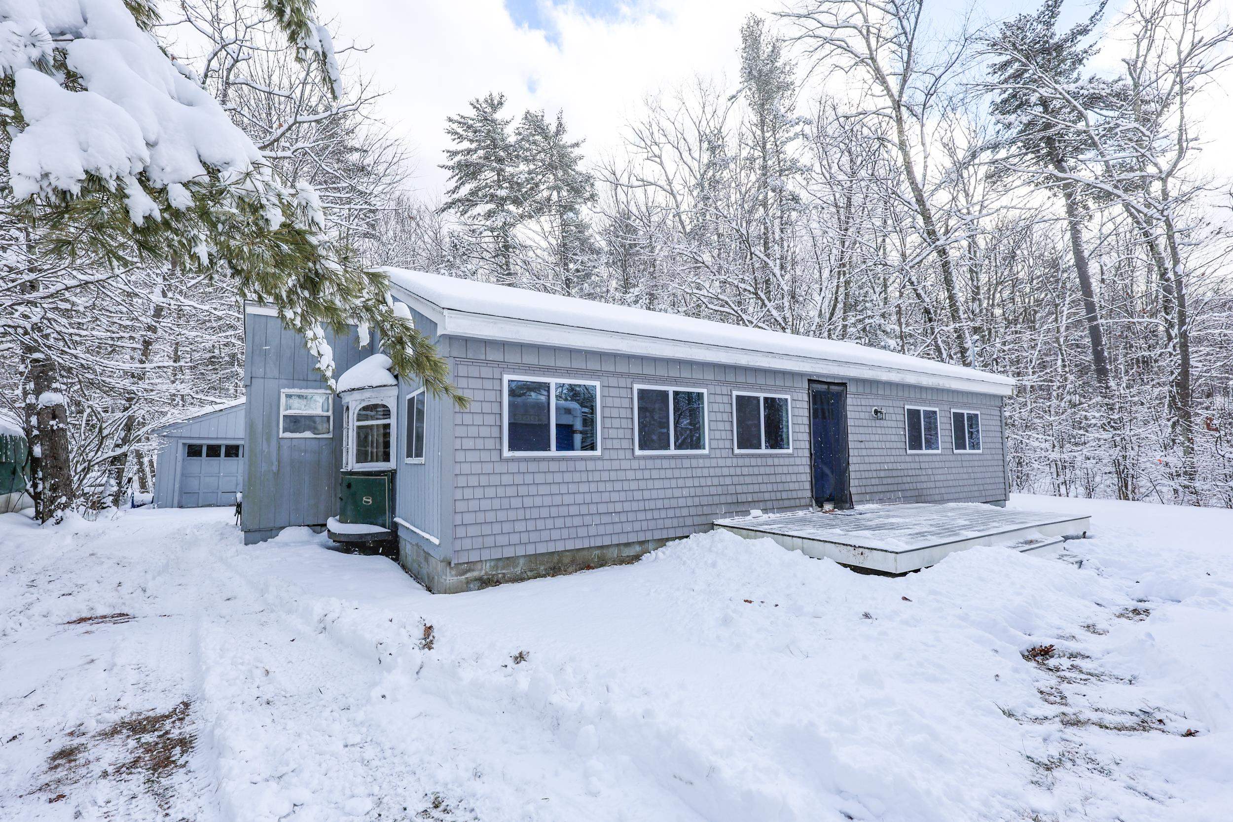 129 Mountain Base Rd, Goffstown, NH 03045