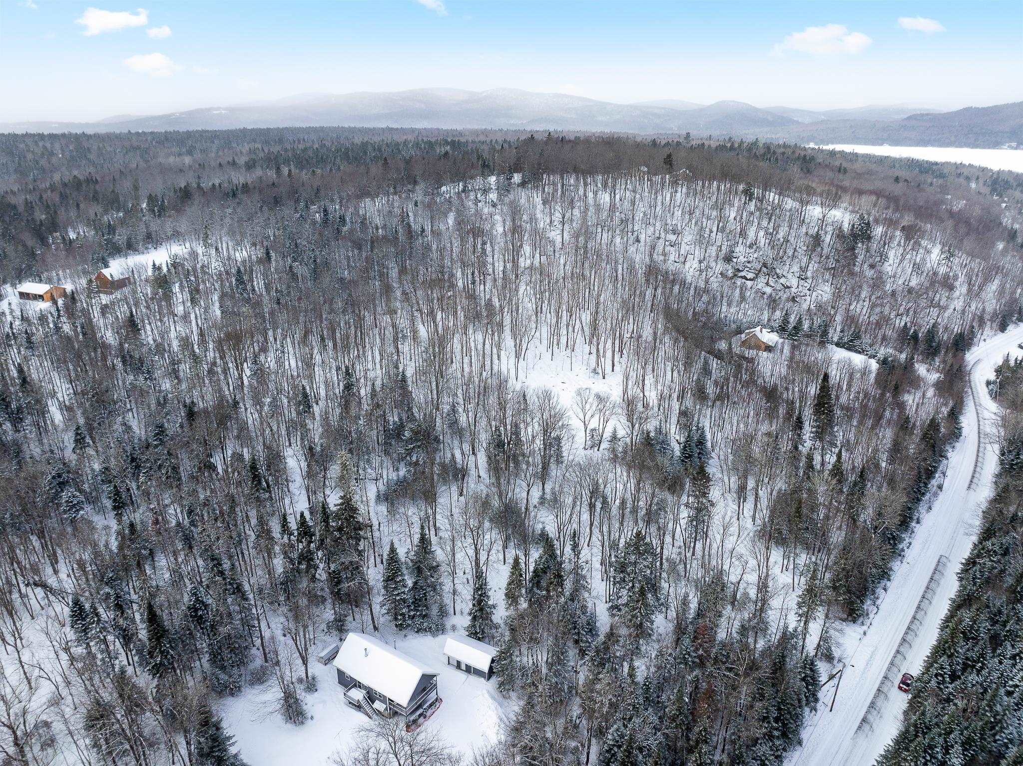 25 Spooner Rd, Pittsburg, NH 03592