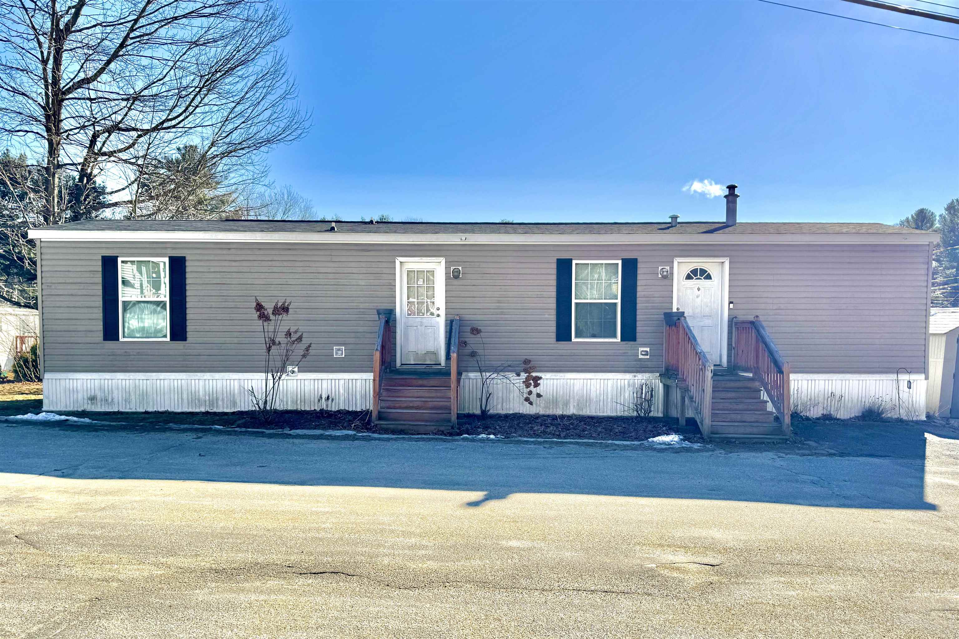 62 Mobile Dr, Hudson, NH 03051
