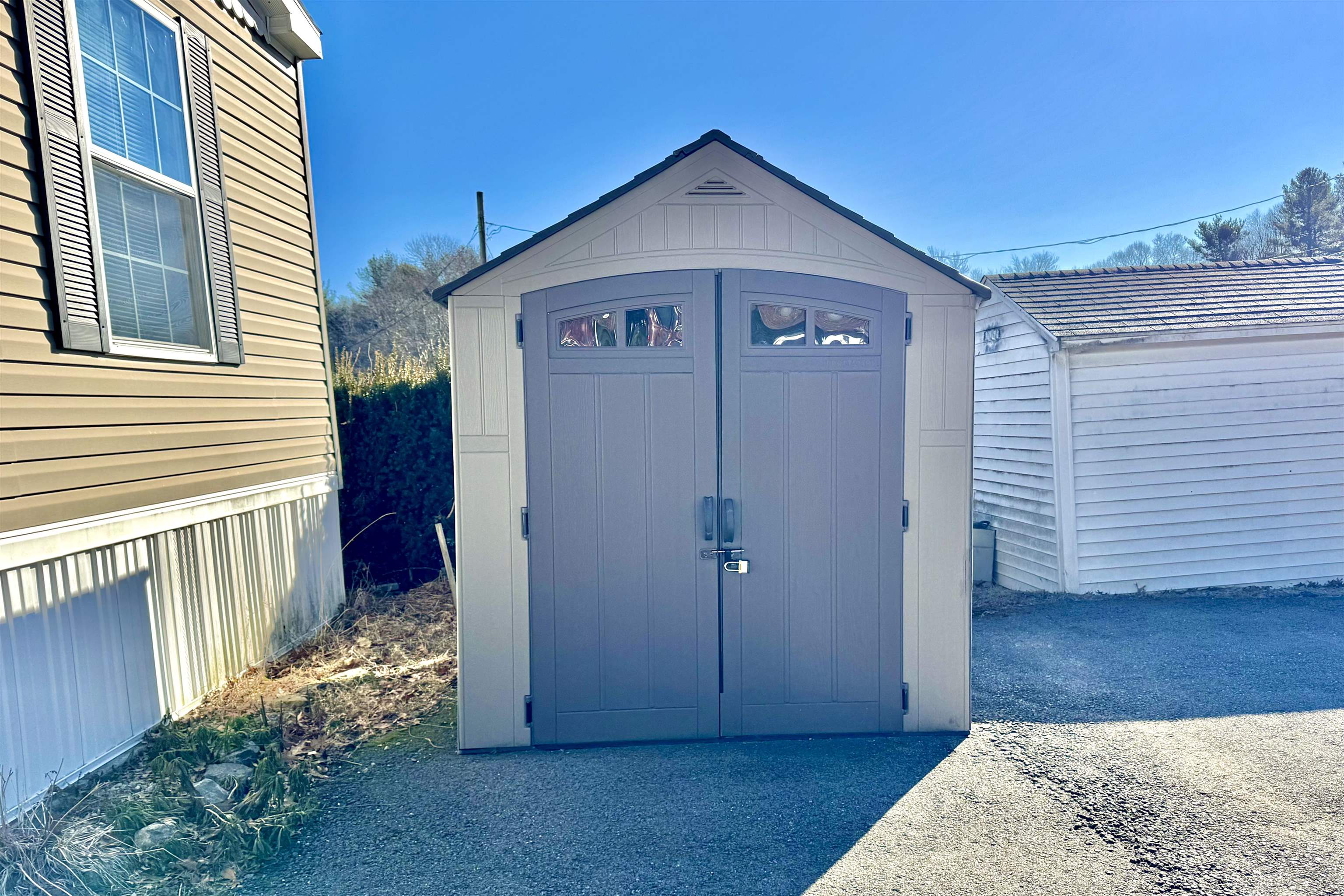 62 Mobile Dr, Hudson, NH 03051