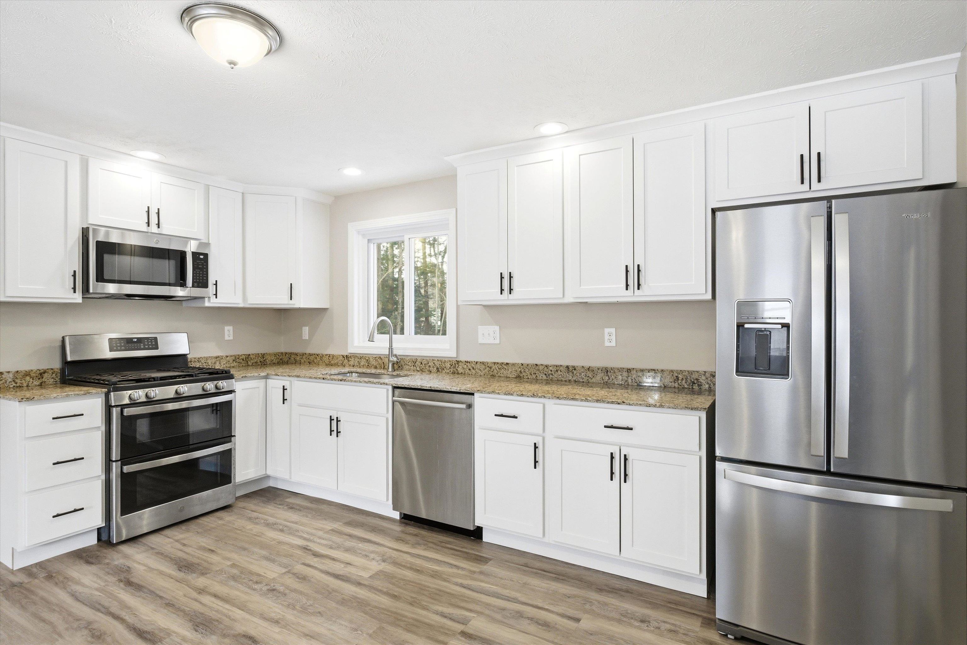 35 Peterson Cir, Concord, NH 03303