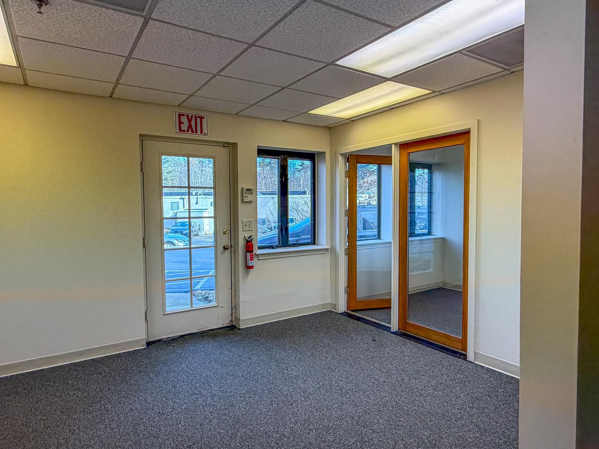 135 Lafayette Rd, North Hampton, NH 03862