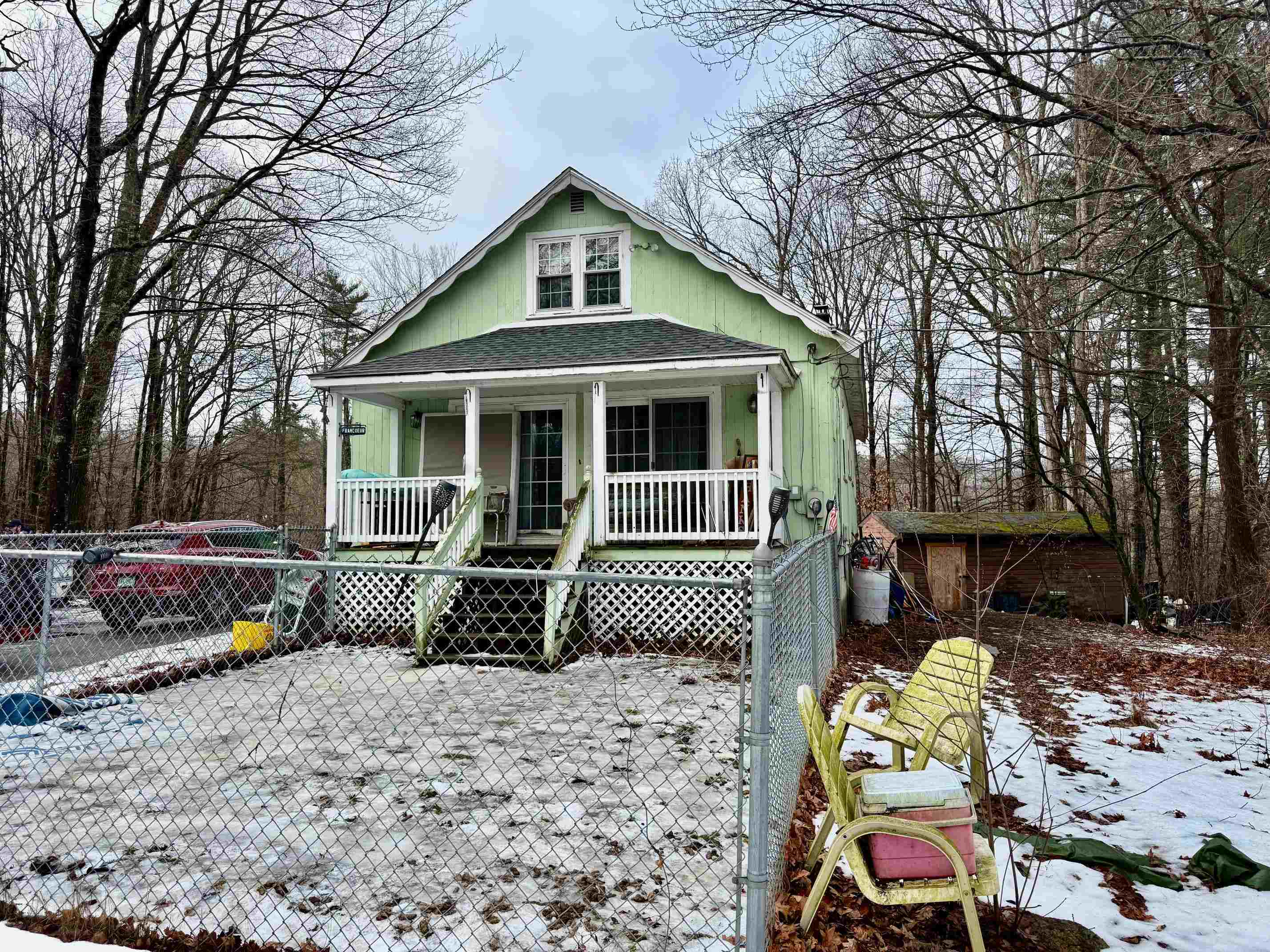 24 Mountain Rd, Raymond, NH 03077