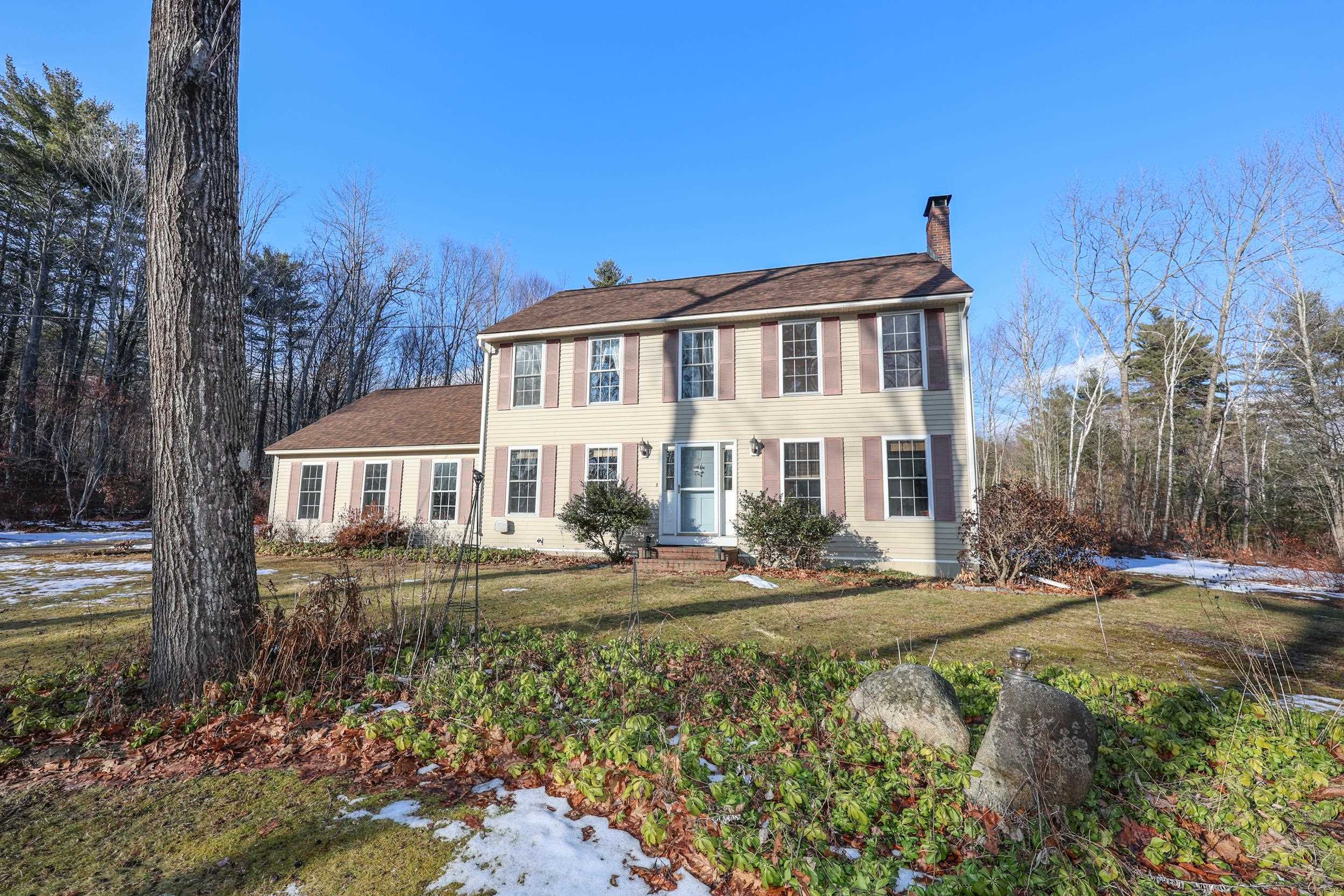 277 Prescott Rd, Epping, NH 03042
