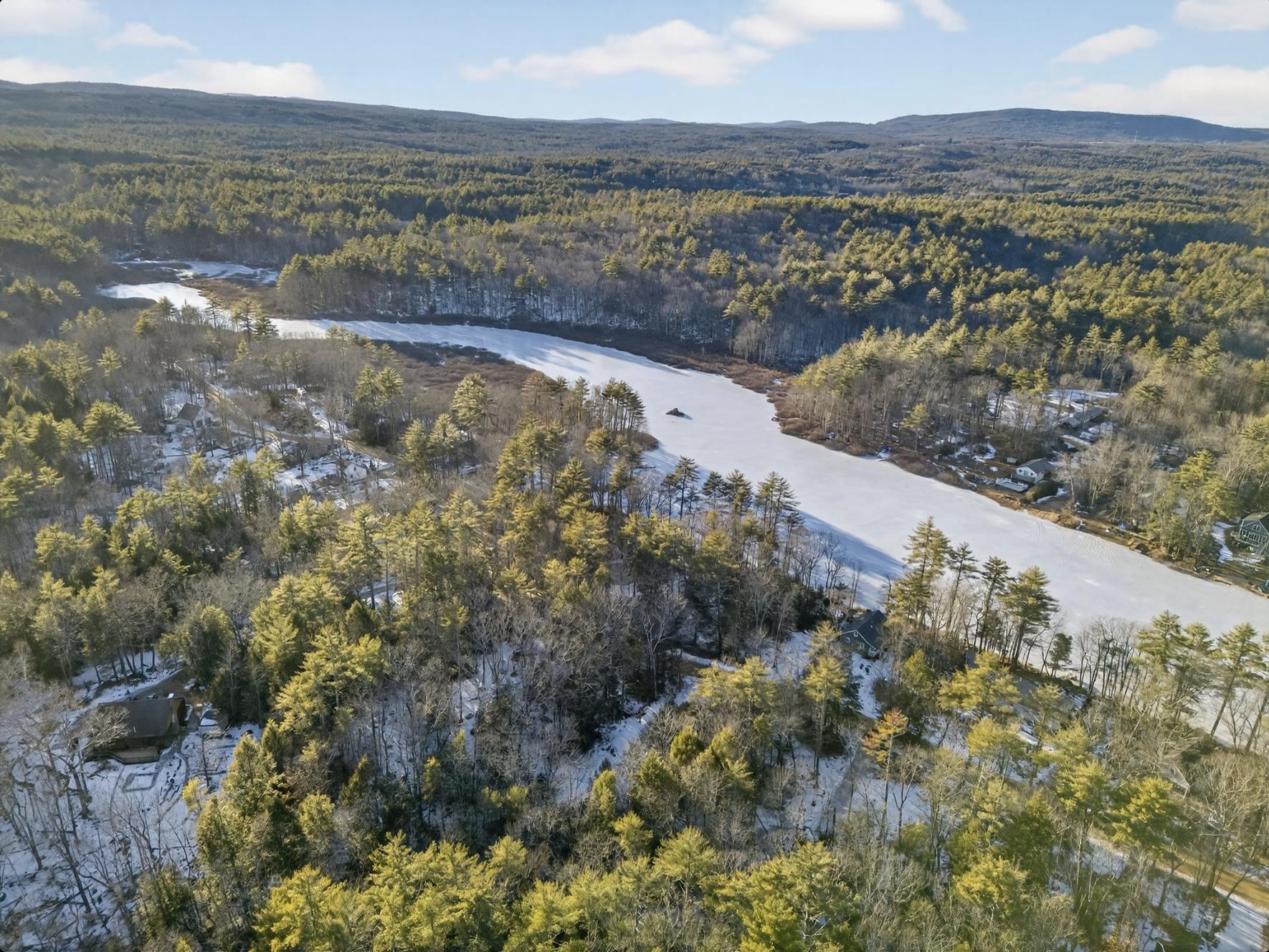 739 Berry River Rd, Barrington, NH 03868