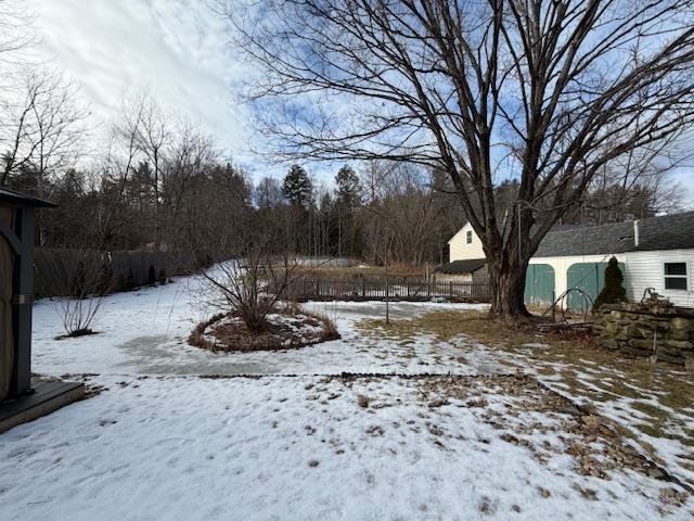 111 Main St, New Ipswich, NH 03071-3506