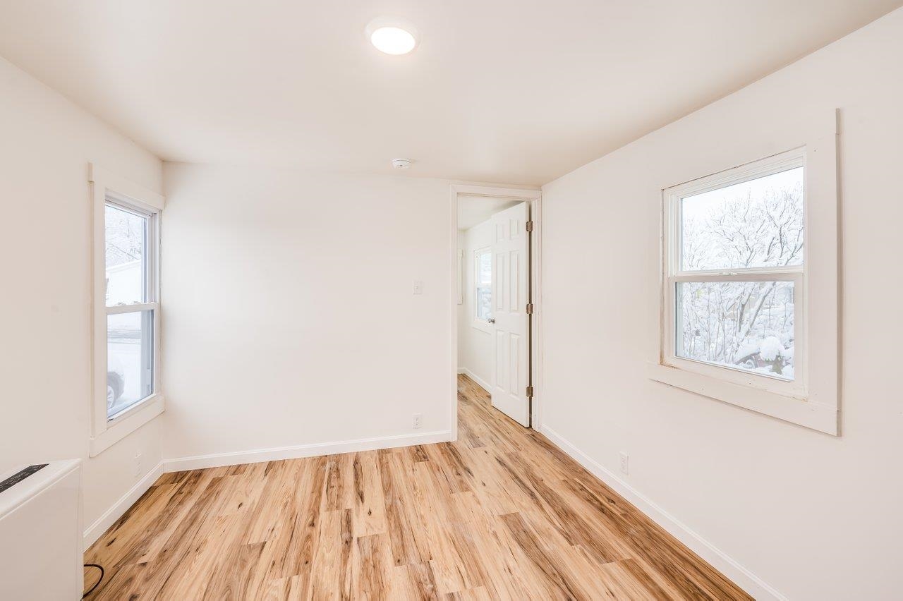 16 Polly Ann Mhp Pk, Dover, NH 03820