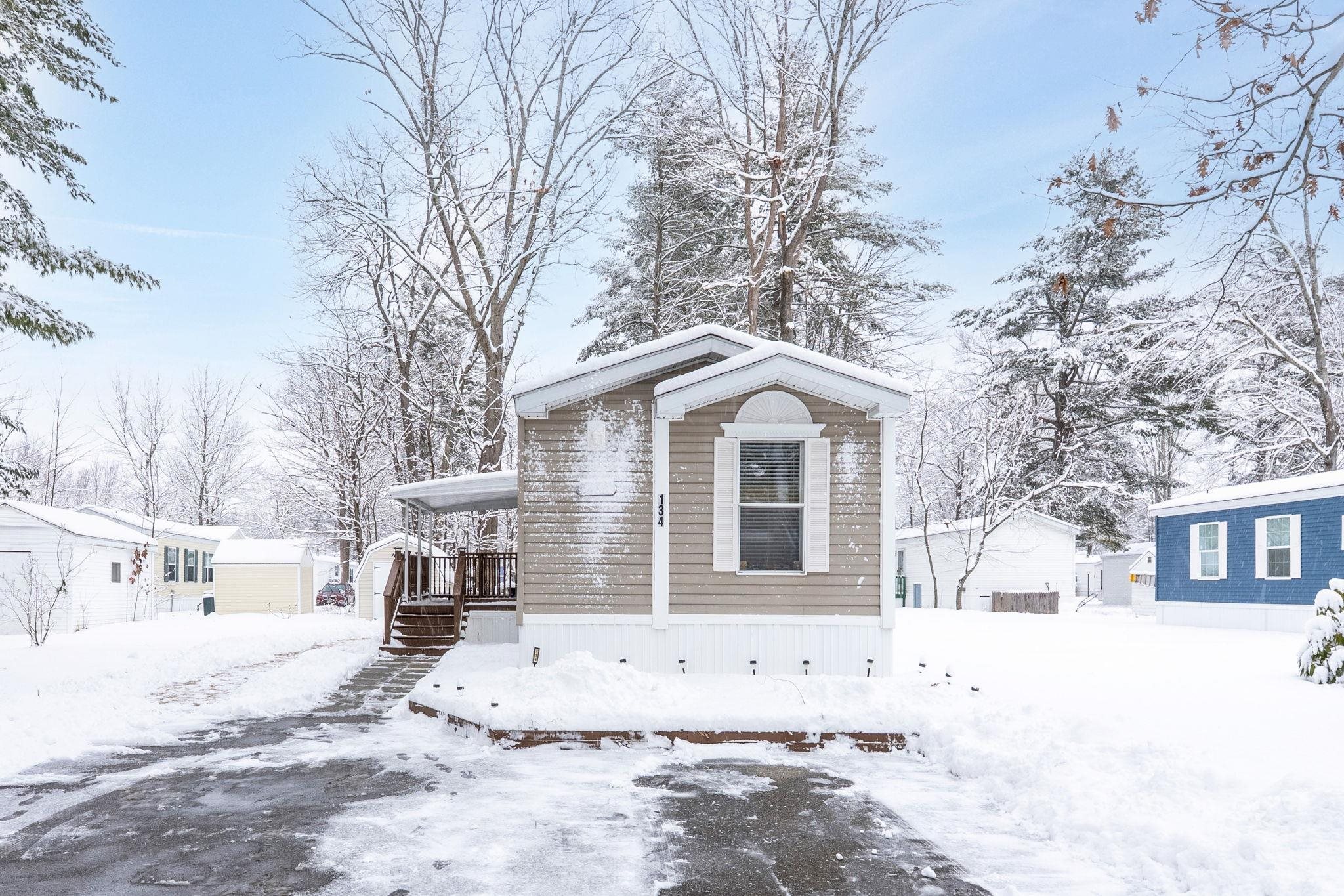 134 Colonial Village, Somersworth, NH 03878