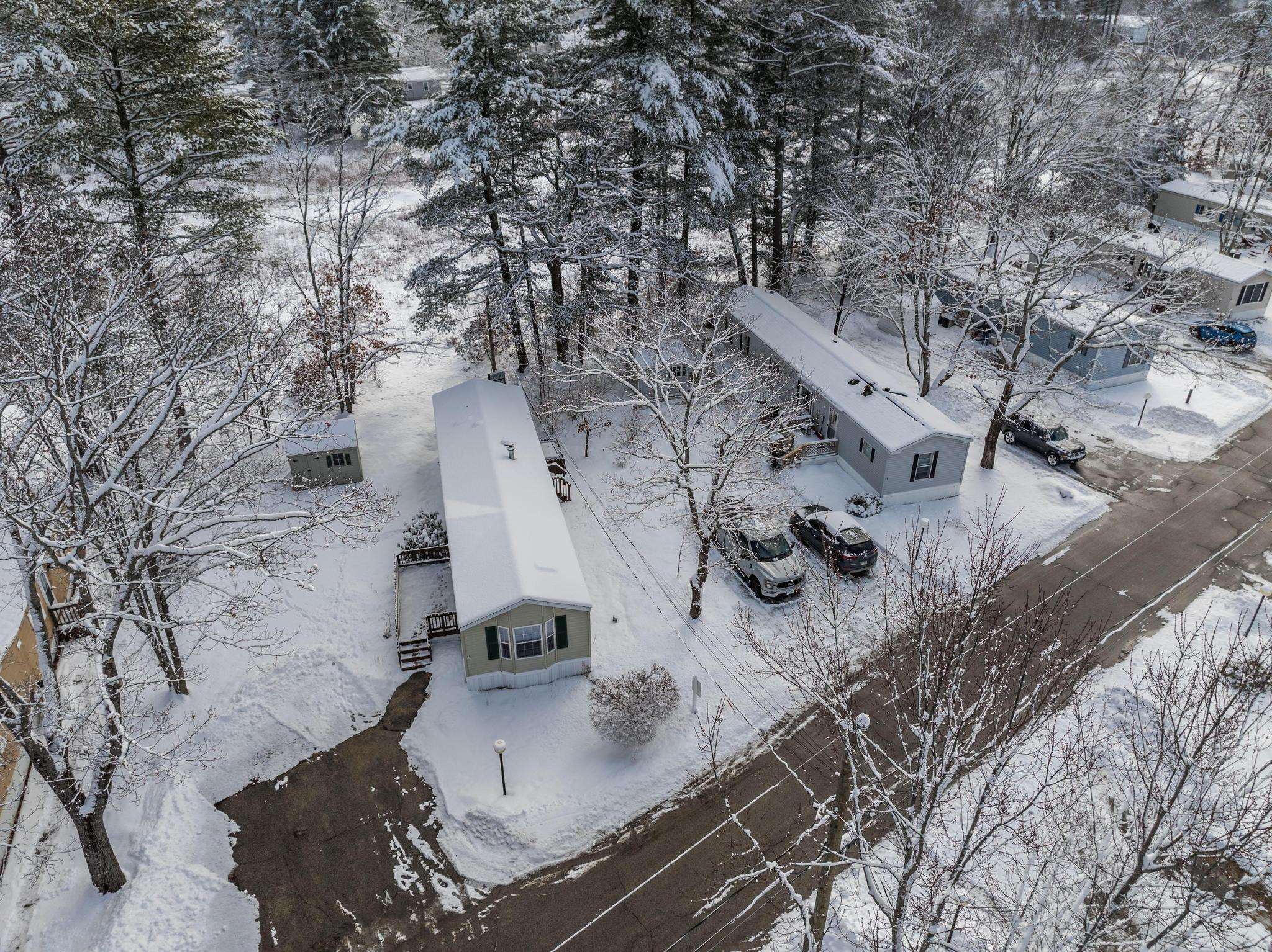 27 Melrose Dr, Rochester, NH 03868