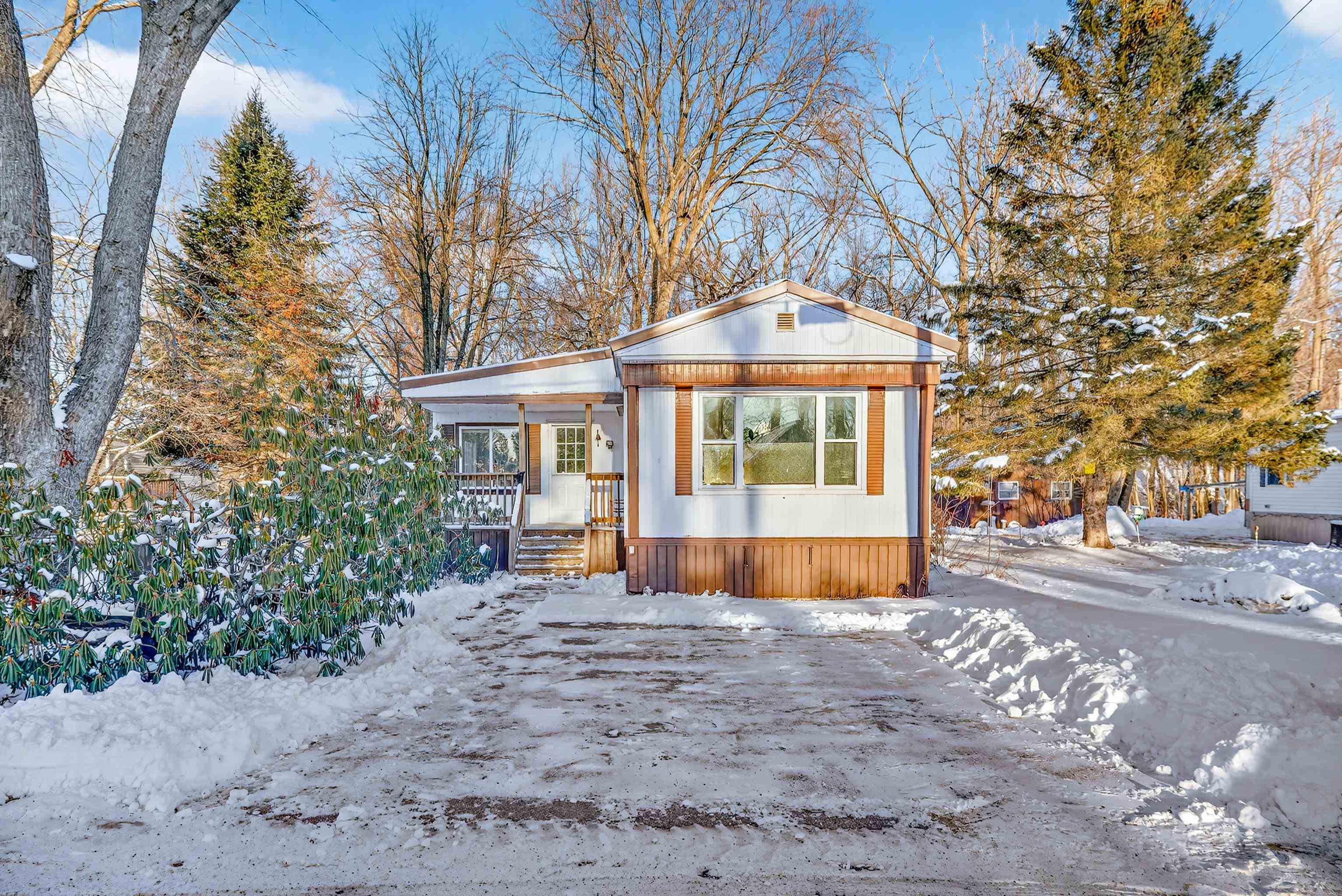 28 Stevens Dr, Concord, NH 03301