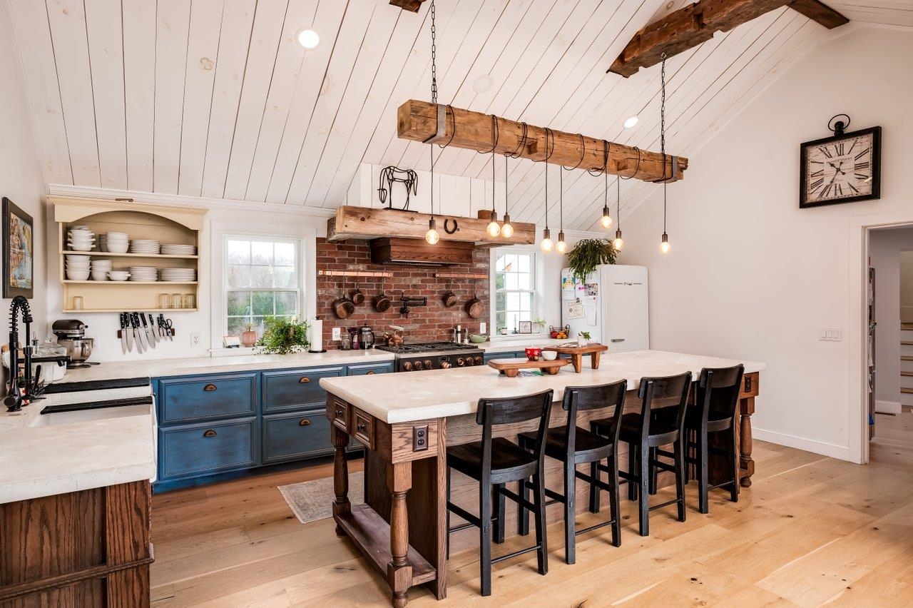 170 Nottingham Rd, Deerfield, NH 03037