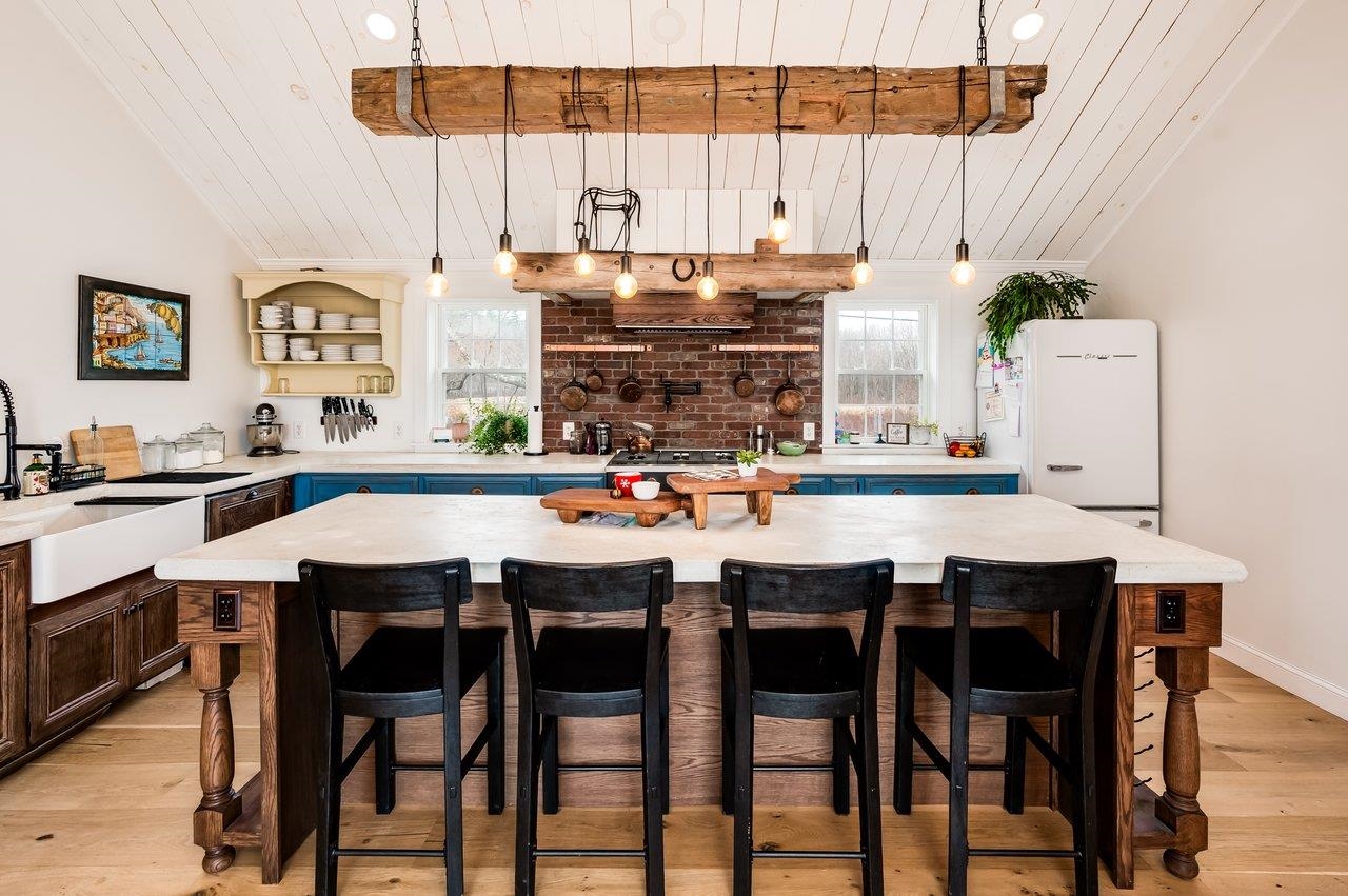 170 Nottingham Rd, Deerfield, NH 03037