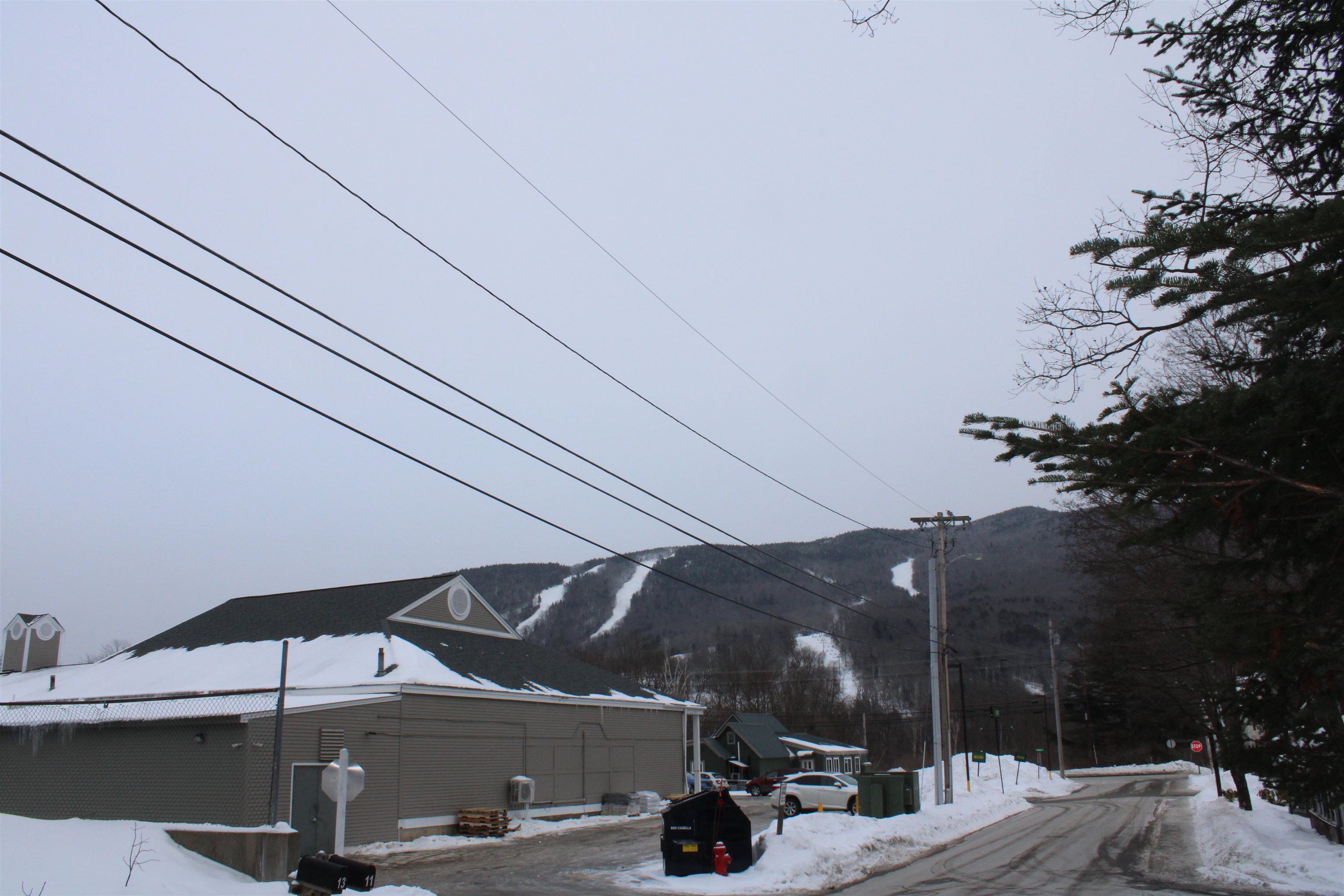 13 Maple St, Lincoln, NH 03251