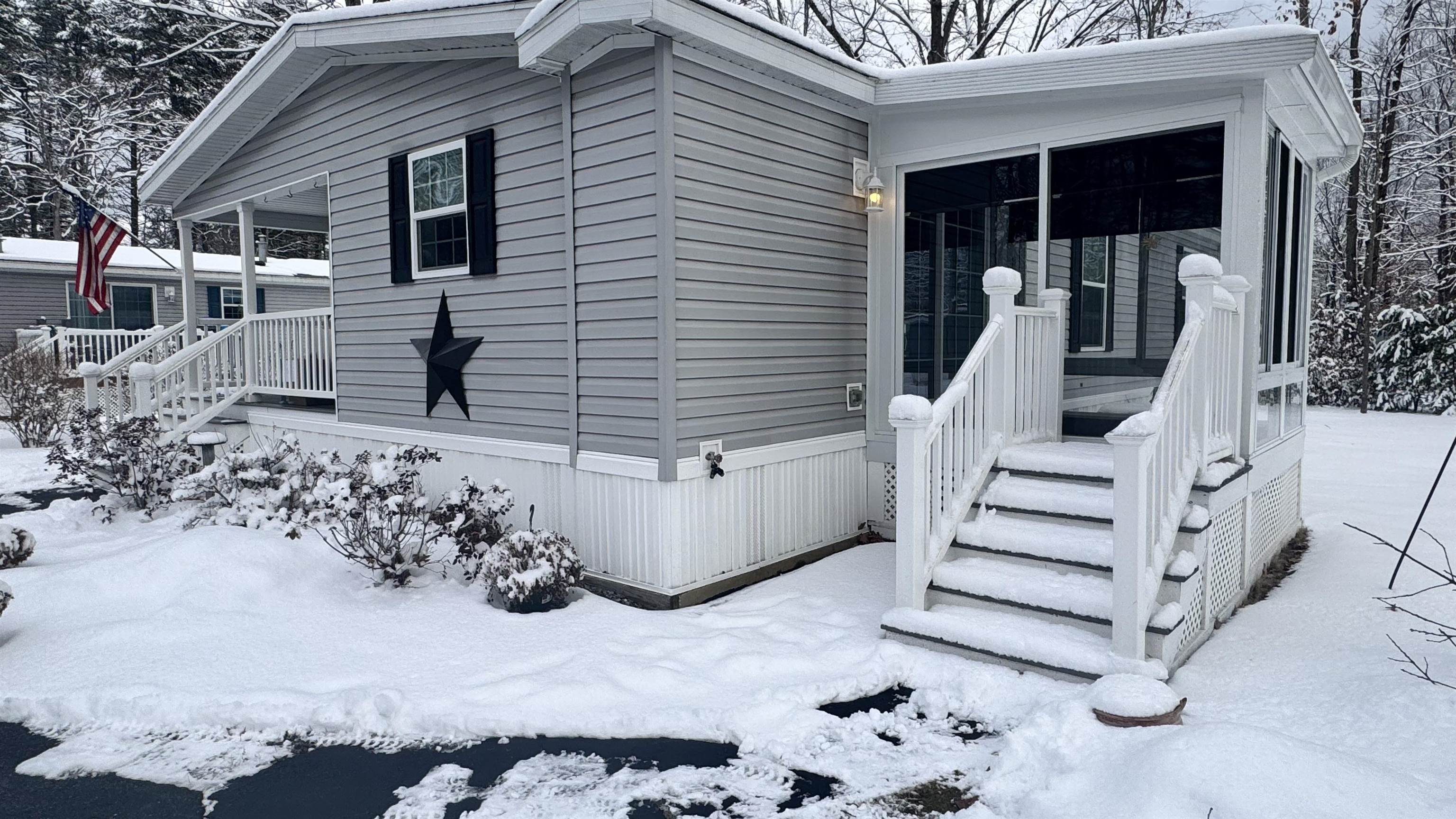 14 Cheryl Dr, Concord, NH 03303