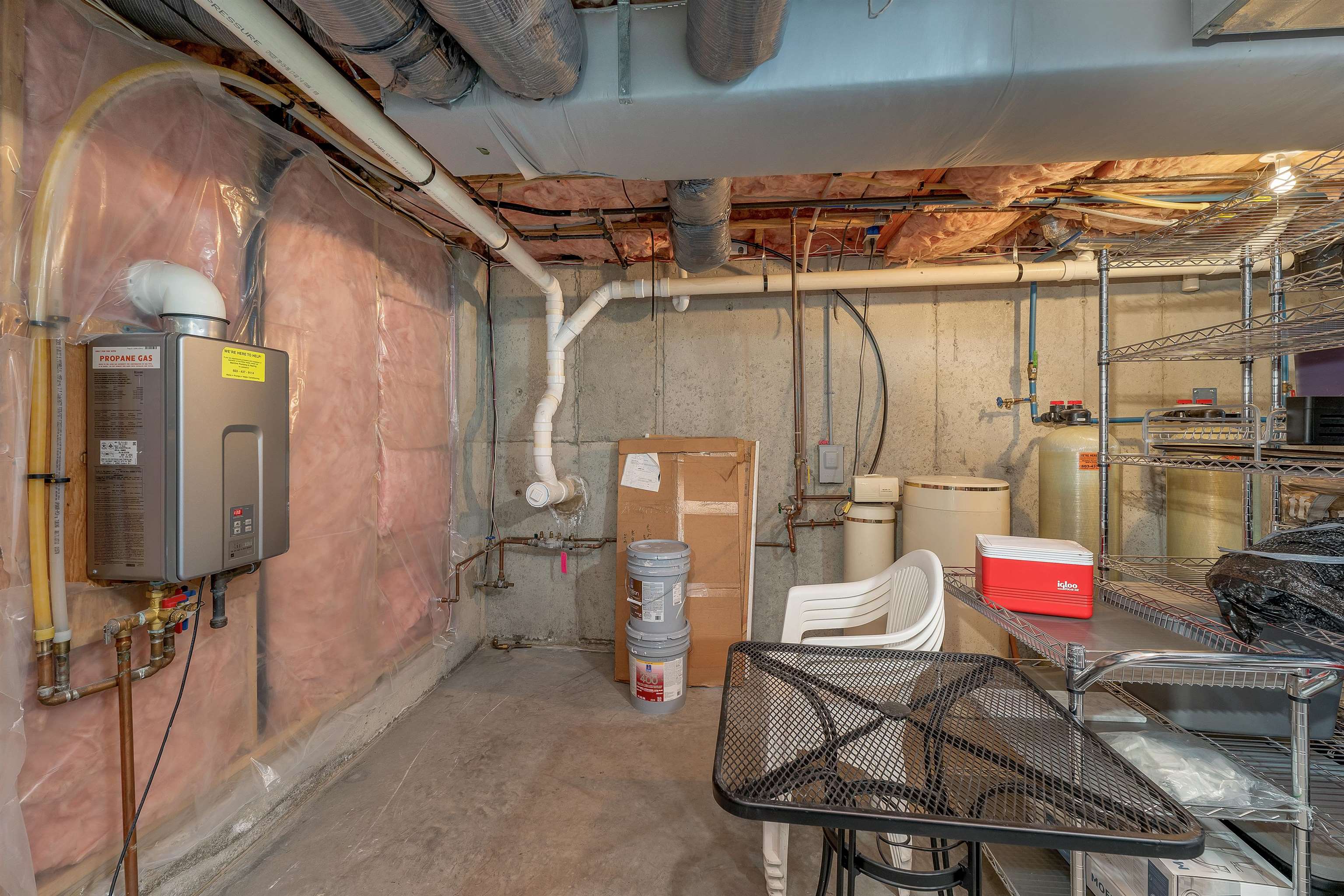 71 Green Meadow Ln, Bedford, NH 03110