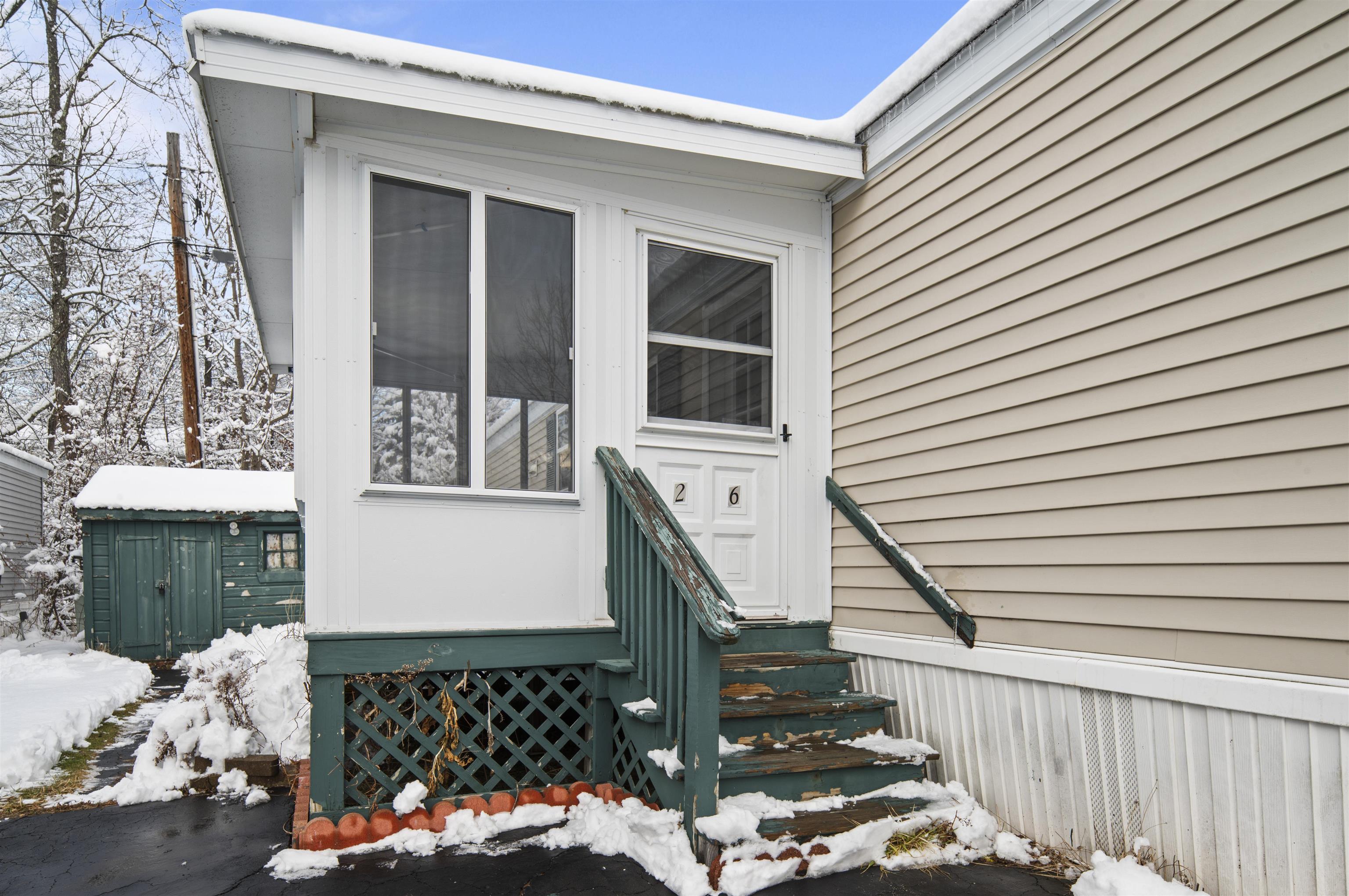 26 Amherst Rd, Newmarket, NH 03857