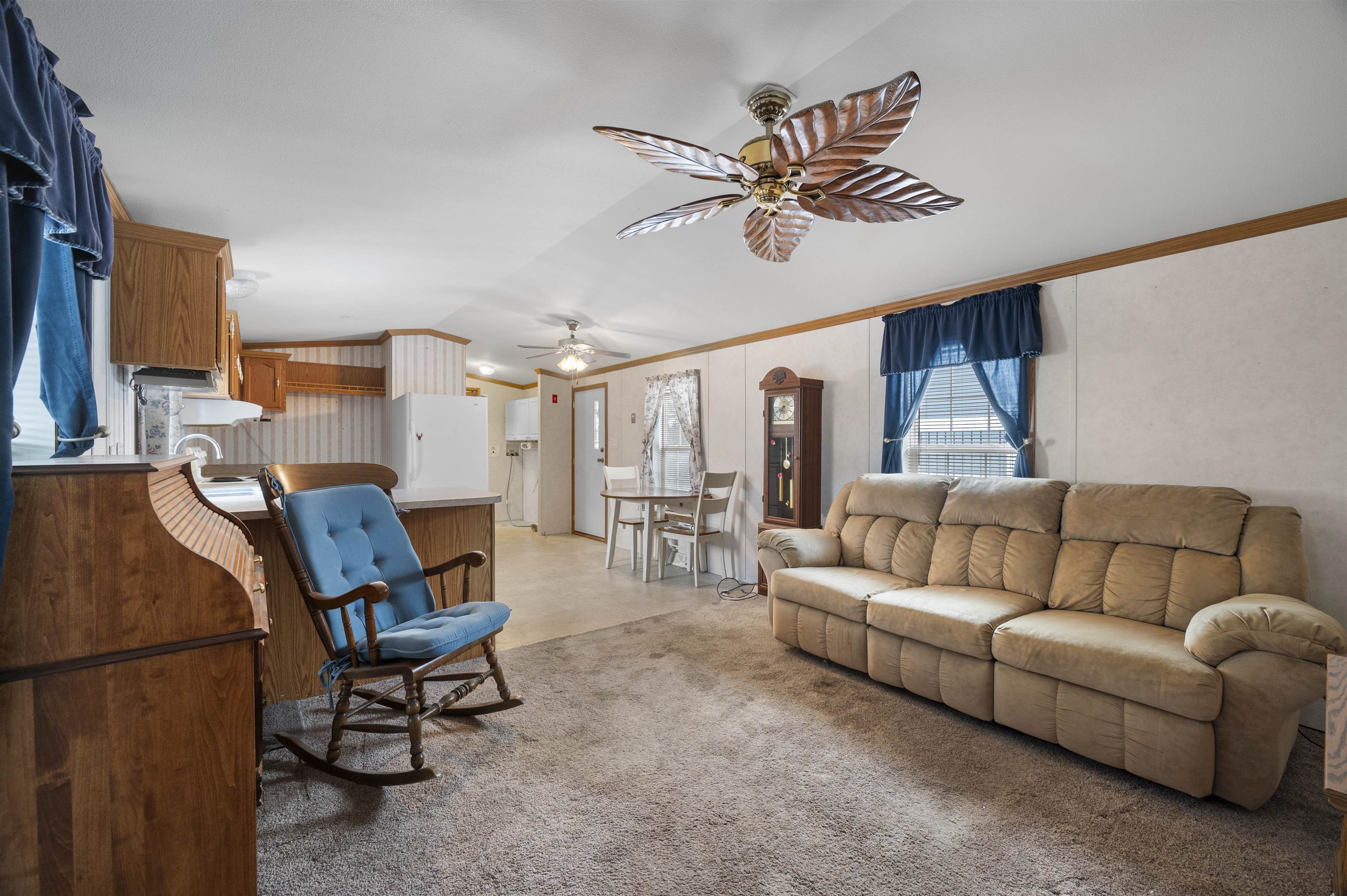 26 Amherst Rd, Newmarket, NH 03857