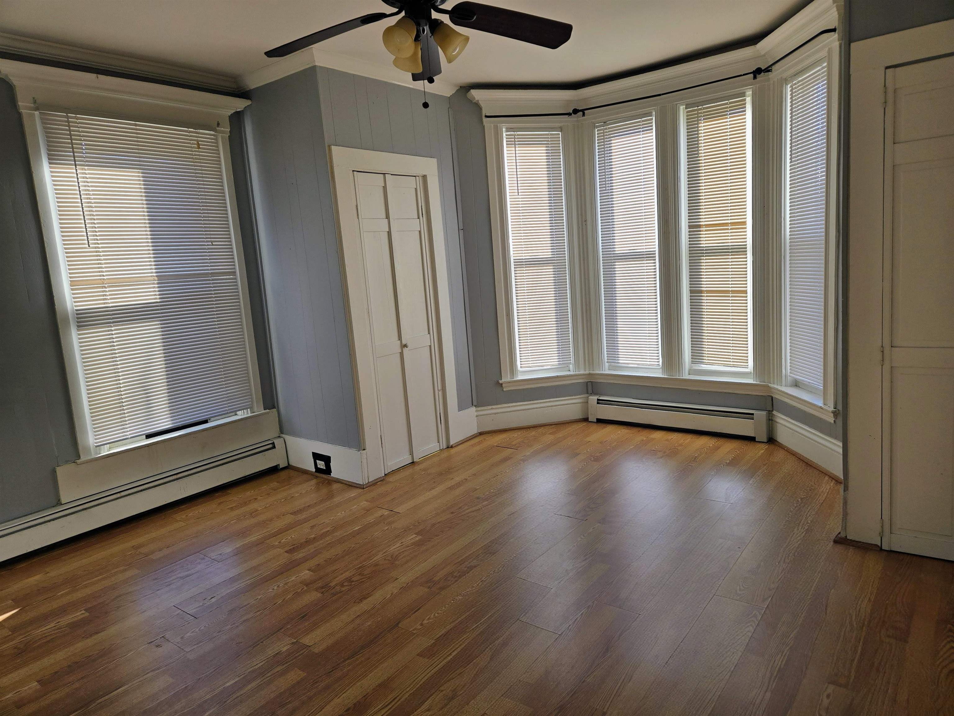 452 Manchester St, Manchester, NH 03103