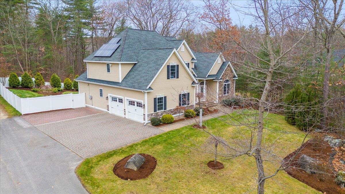 48 Marblehead Rd, Windham, NH 03087