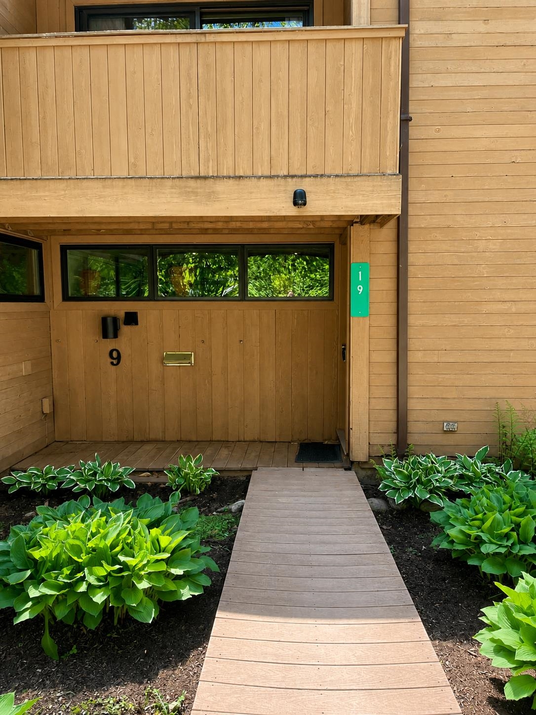 Warren VT&nbsp;Condo for sale $389,000 $383 per sq.ft.