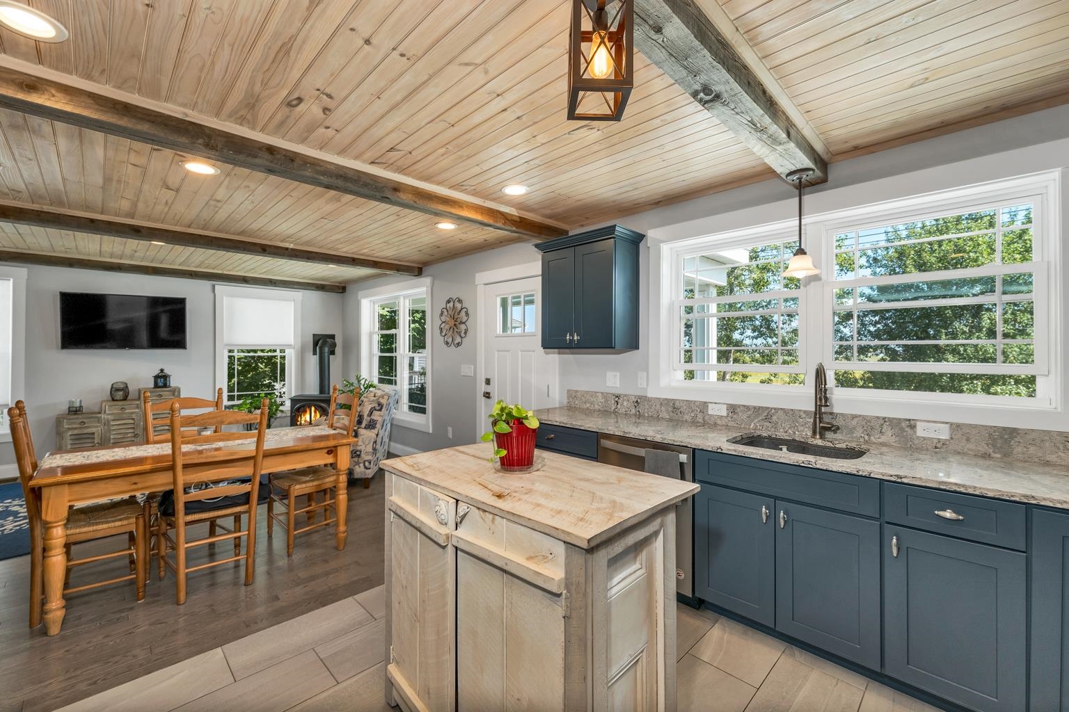 190 Island Pa, Hampton, NH 03842