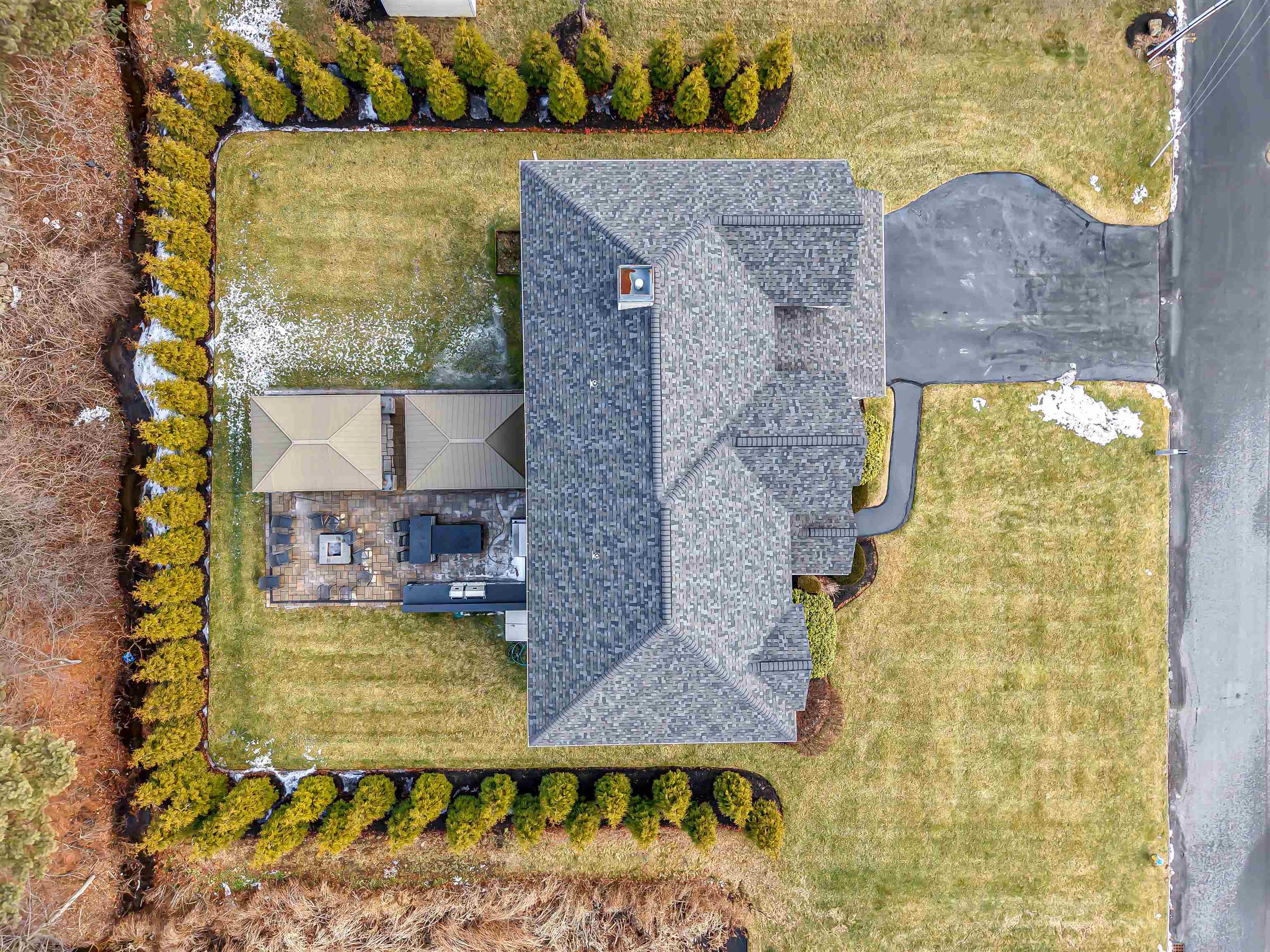 11 Lojko Dr, Nashua, NH 03062